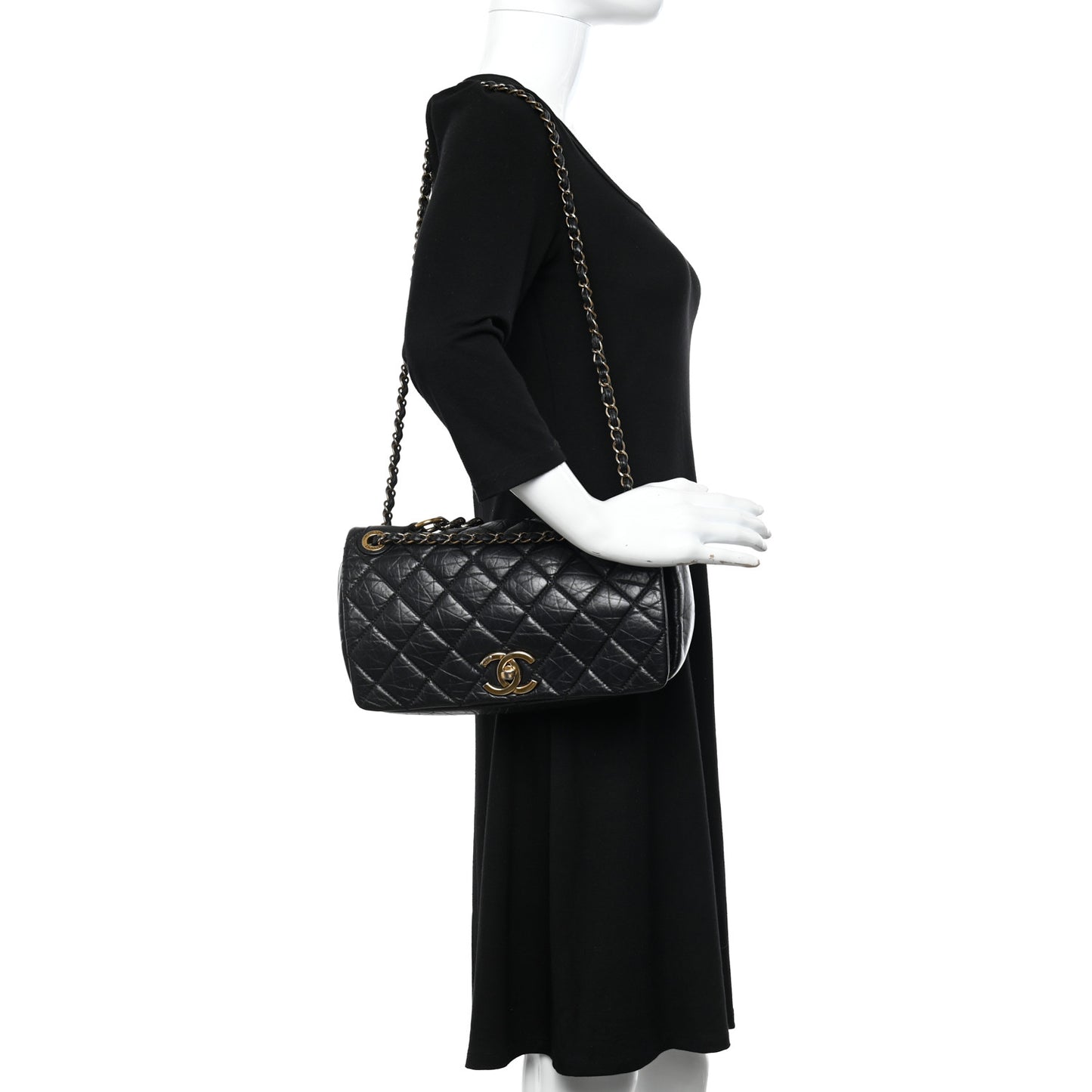Aged Calfskin Quilted Medium Pondichery Flap Black