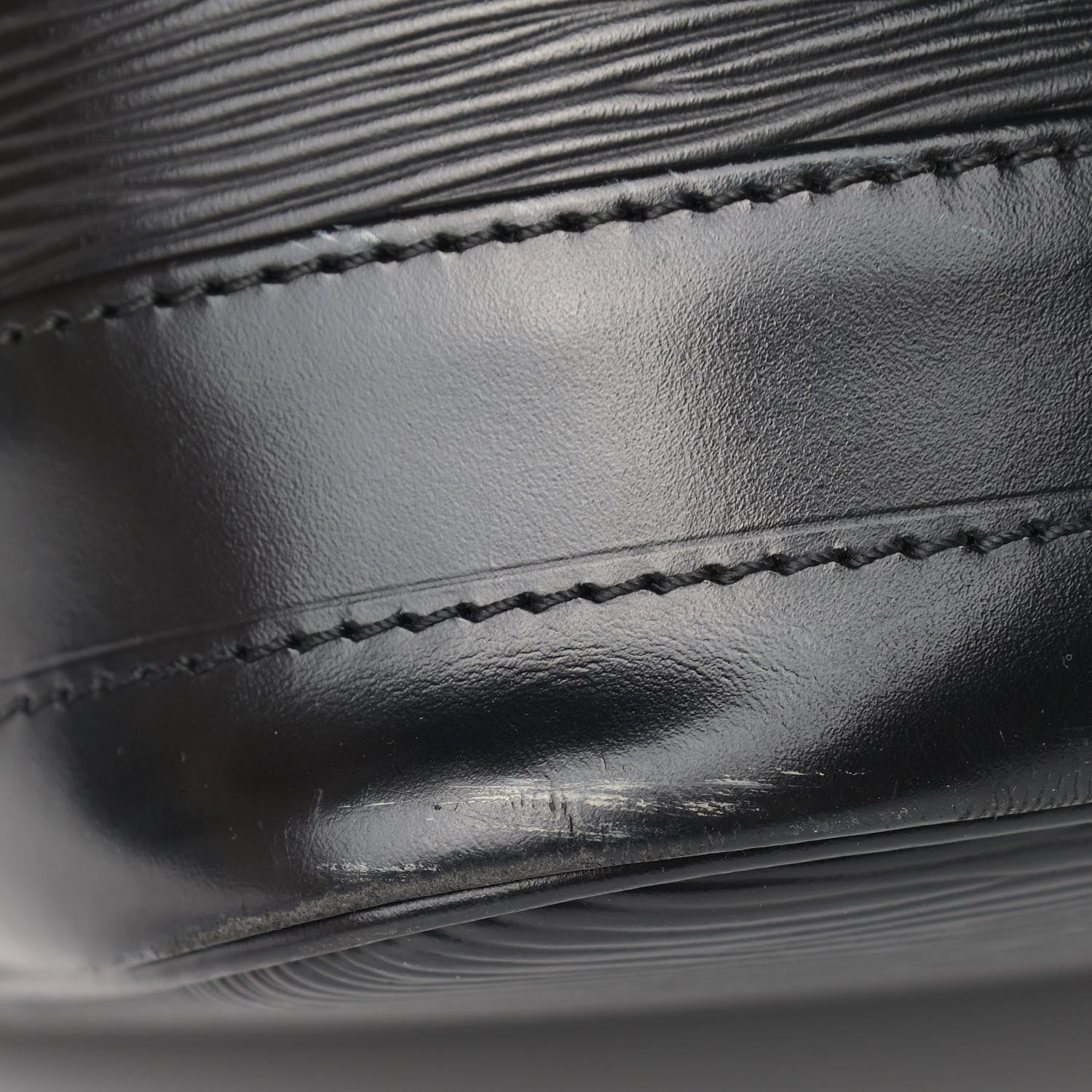 Louis Vuitton Epi Noe Black 14 of 16