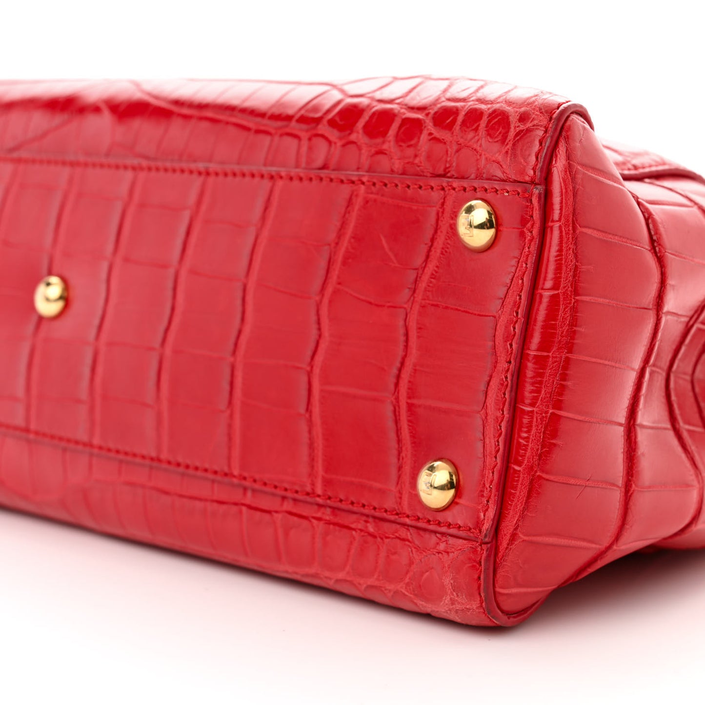 Shiny Crocodile Shiny Nappa Medium Peekaboo Iconic Satchel Red