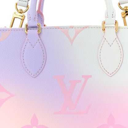 Louis Vuitton Monogram Giant Spring In The City Onthego PM Sunrise Pastel 7 of 10