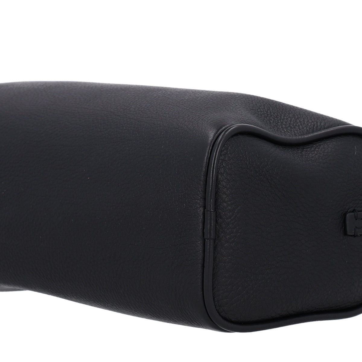 The Row Grained Calfskin 90's Bag Black 8 of 8