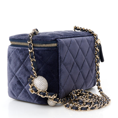Chanel Velvet Quilted Small Pearl Crush Vanity Case Navy 3 of 12