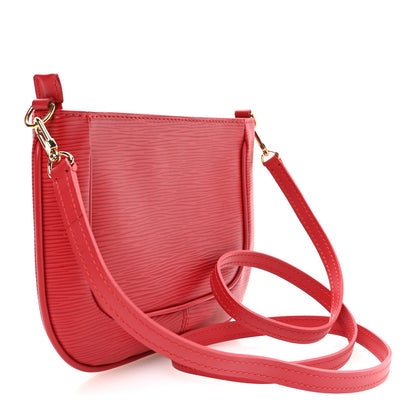 Louis Vuitton Epi Sarvanga Rouge 3 of 9