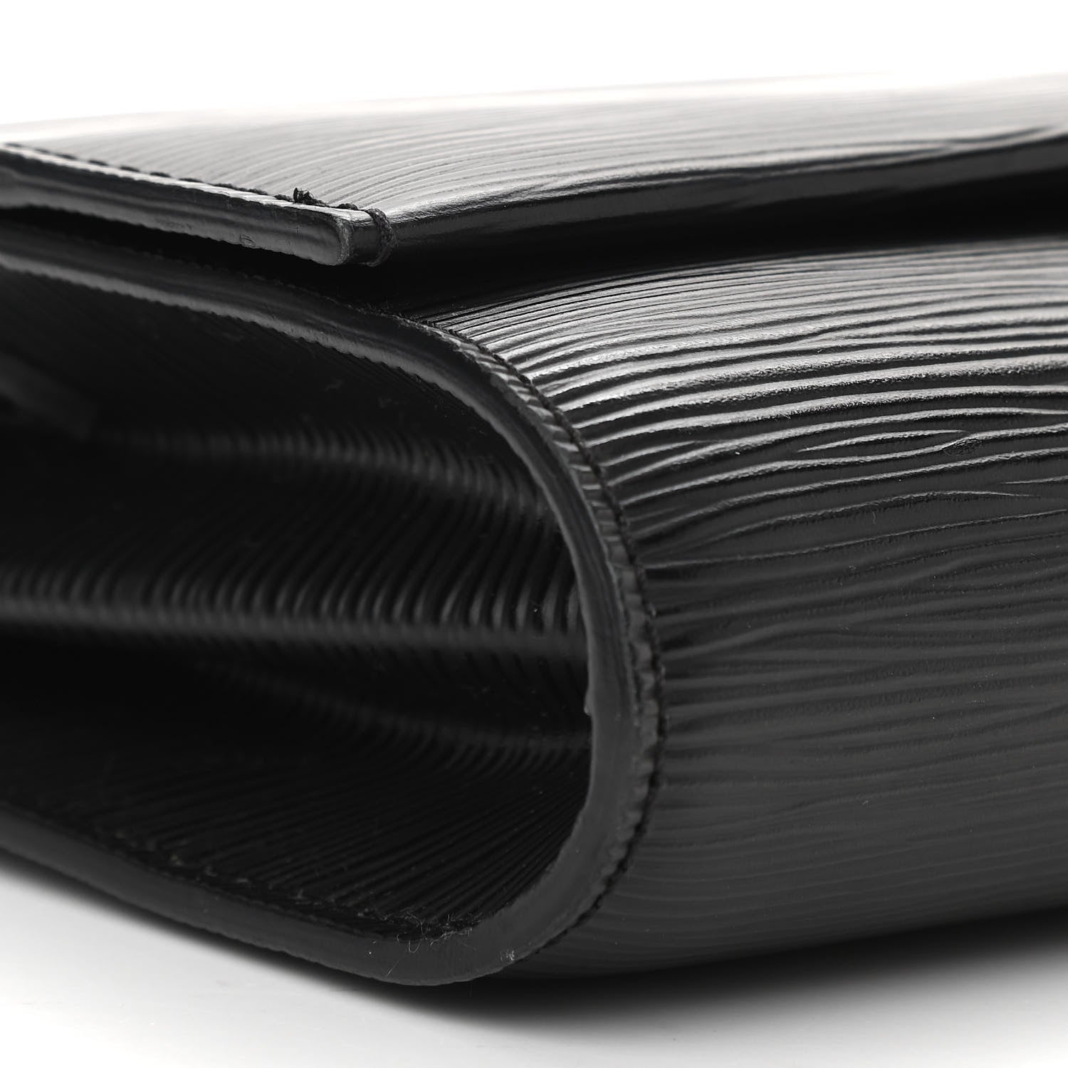Louis Vuitton Epi Clery Black 8 of 9