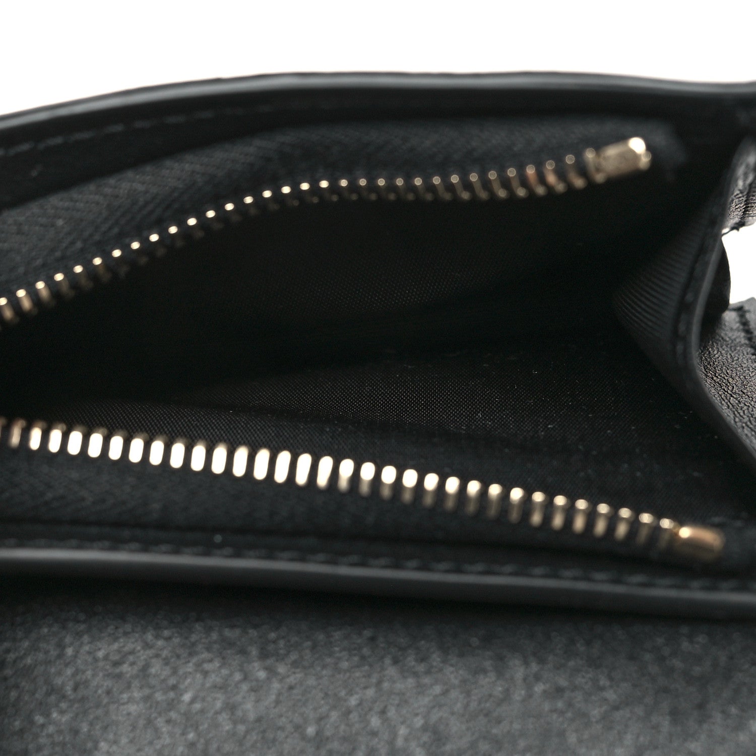 Valentino Garavani Calfskin Rockstud Bi-Fold Card Holder Black 6 of 8
