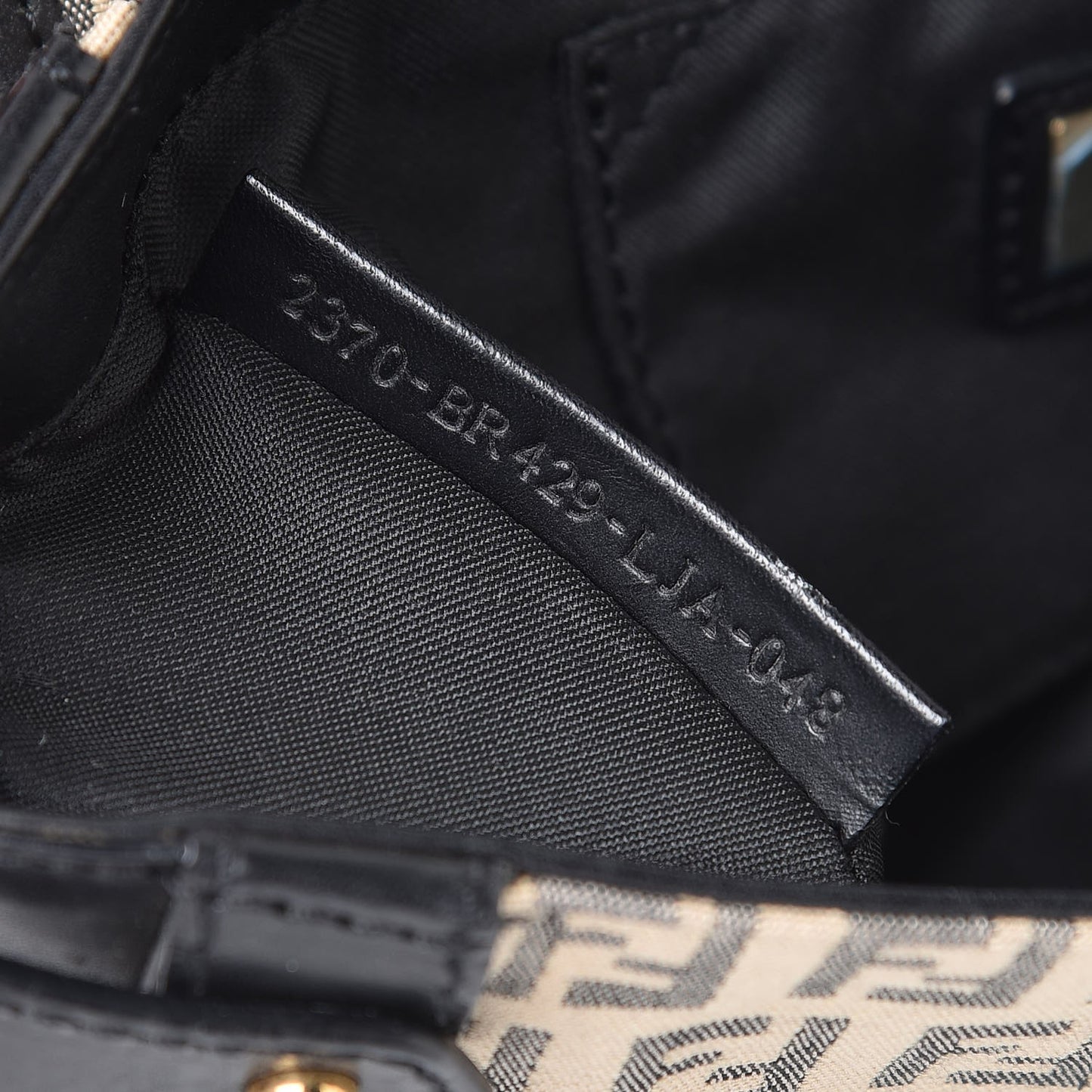 Zucchino Cuoio Ingrassato Compilation Hobo Beige Black