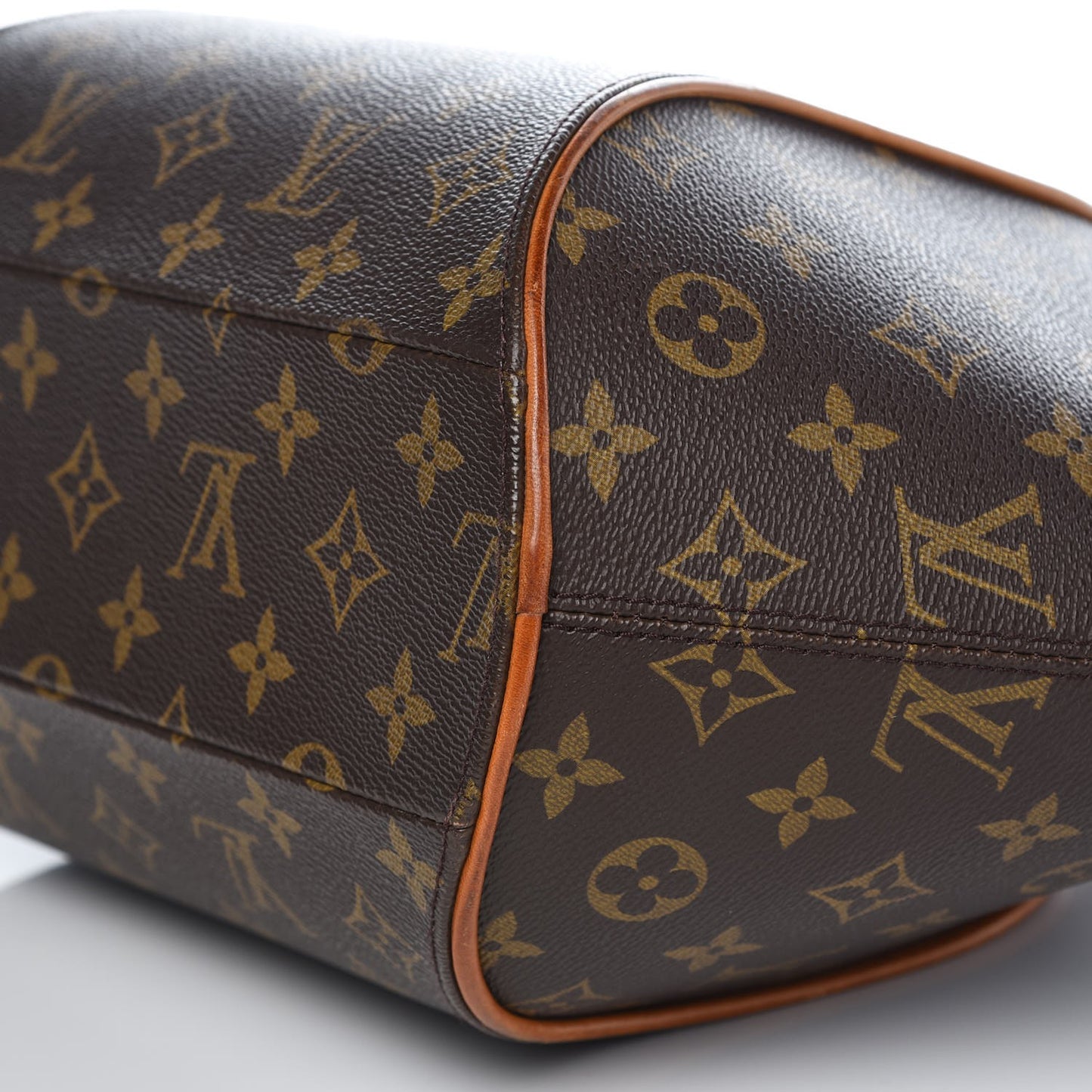 Monogram Ellipse MM