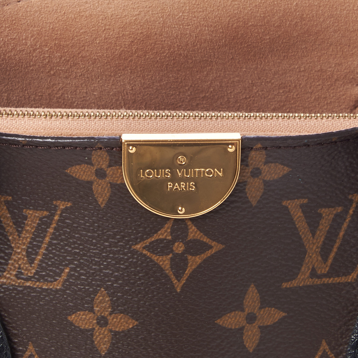 Monogram Flandrin Black