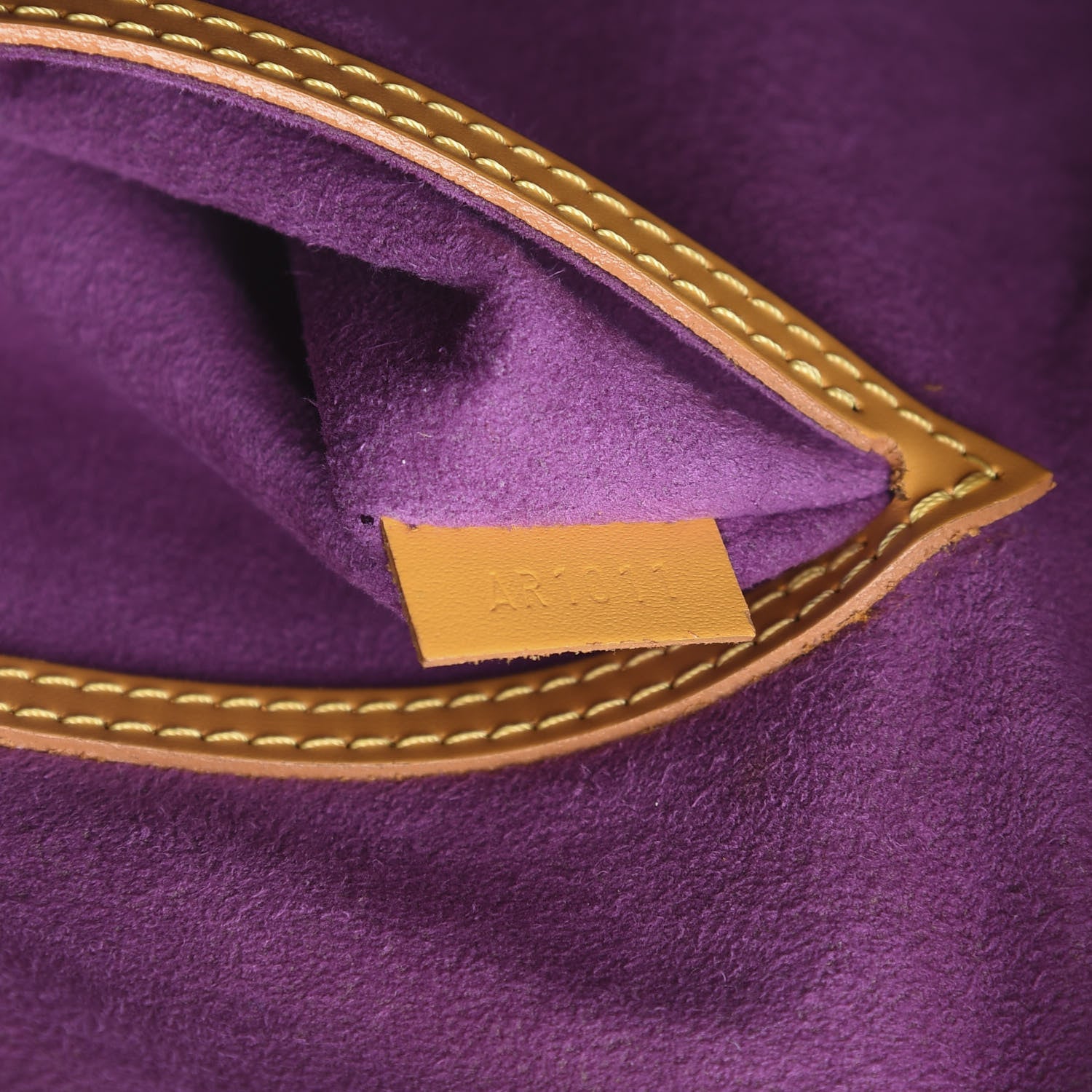 Louis Vuitton Epi Alma PM Tassil 6 of 14