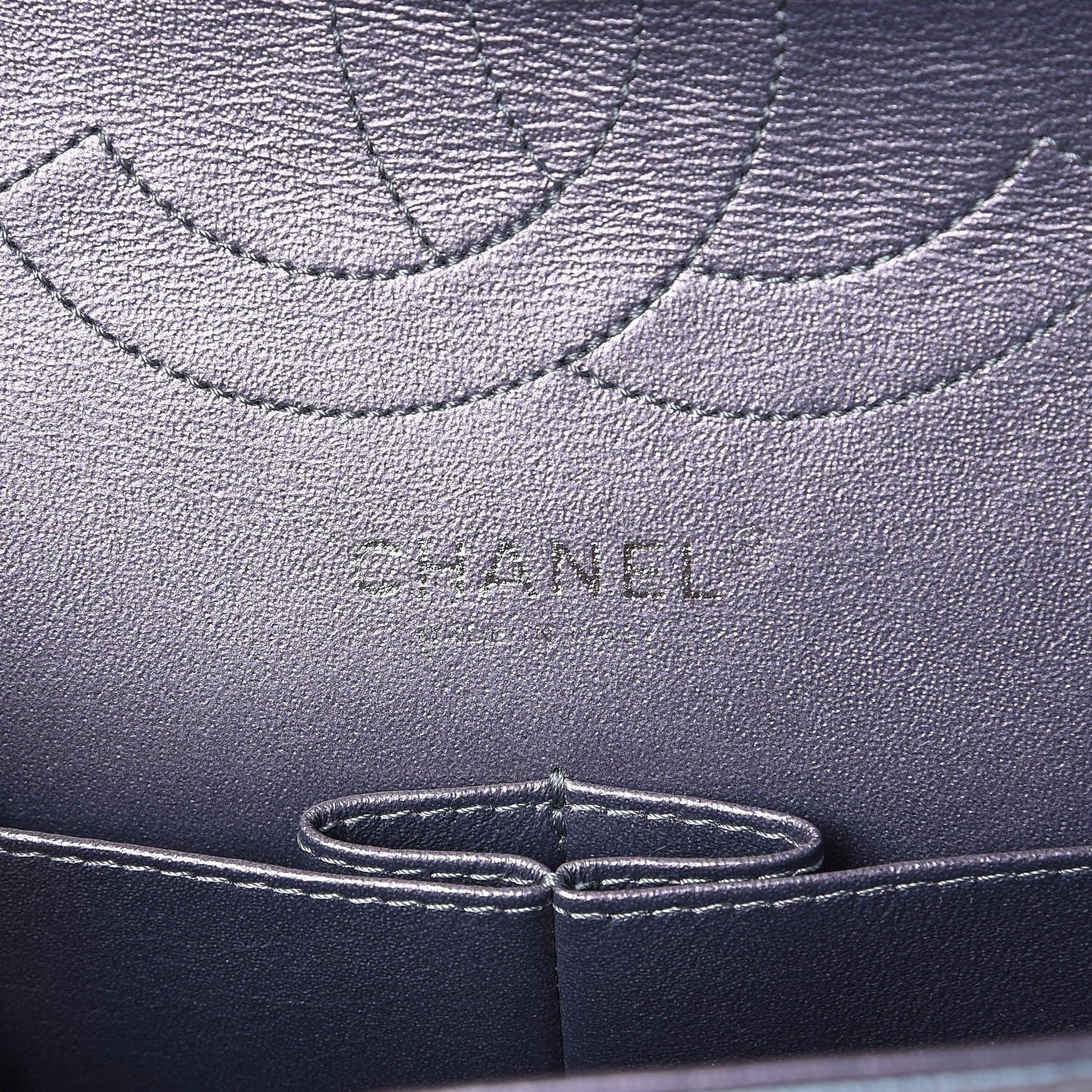 Chanel Iridescent Lambskin Quilted 2.55 Reissue 226 Flap Light Purple 7 of 9