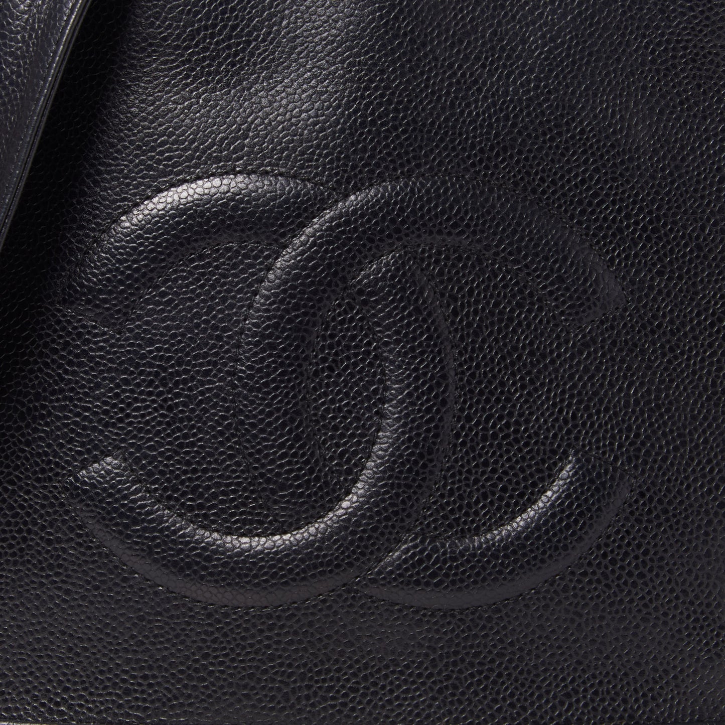 Caviar CC Shoulder Bag Black