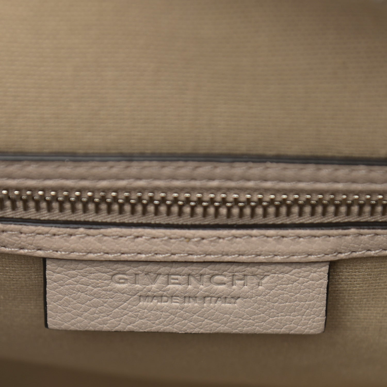 Givenchy Sugar Goatskin Small Antigona Dune 6 of 15