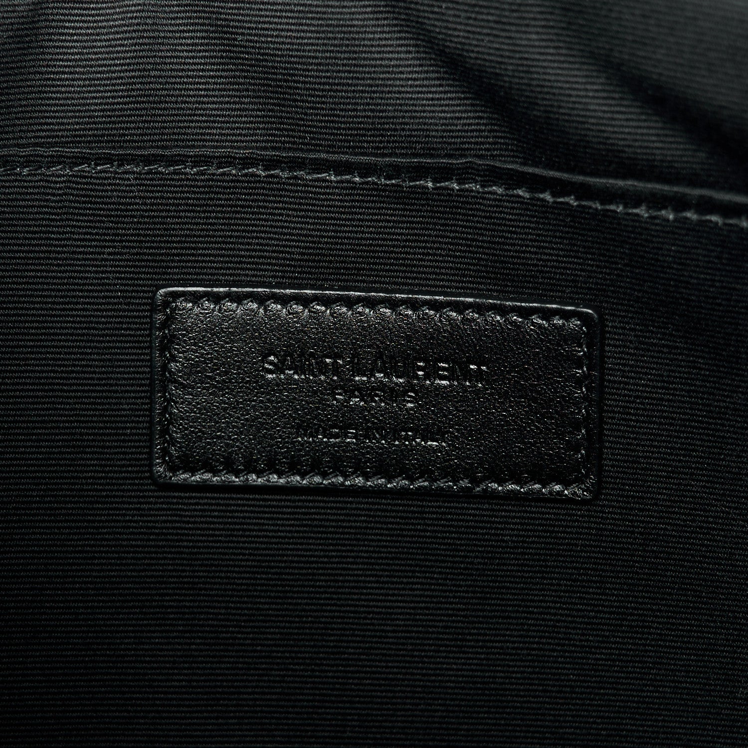 Saint Laurent Grain De Poudre Zipped Tablet Holder Black 7 of 8