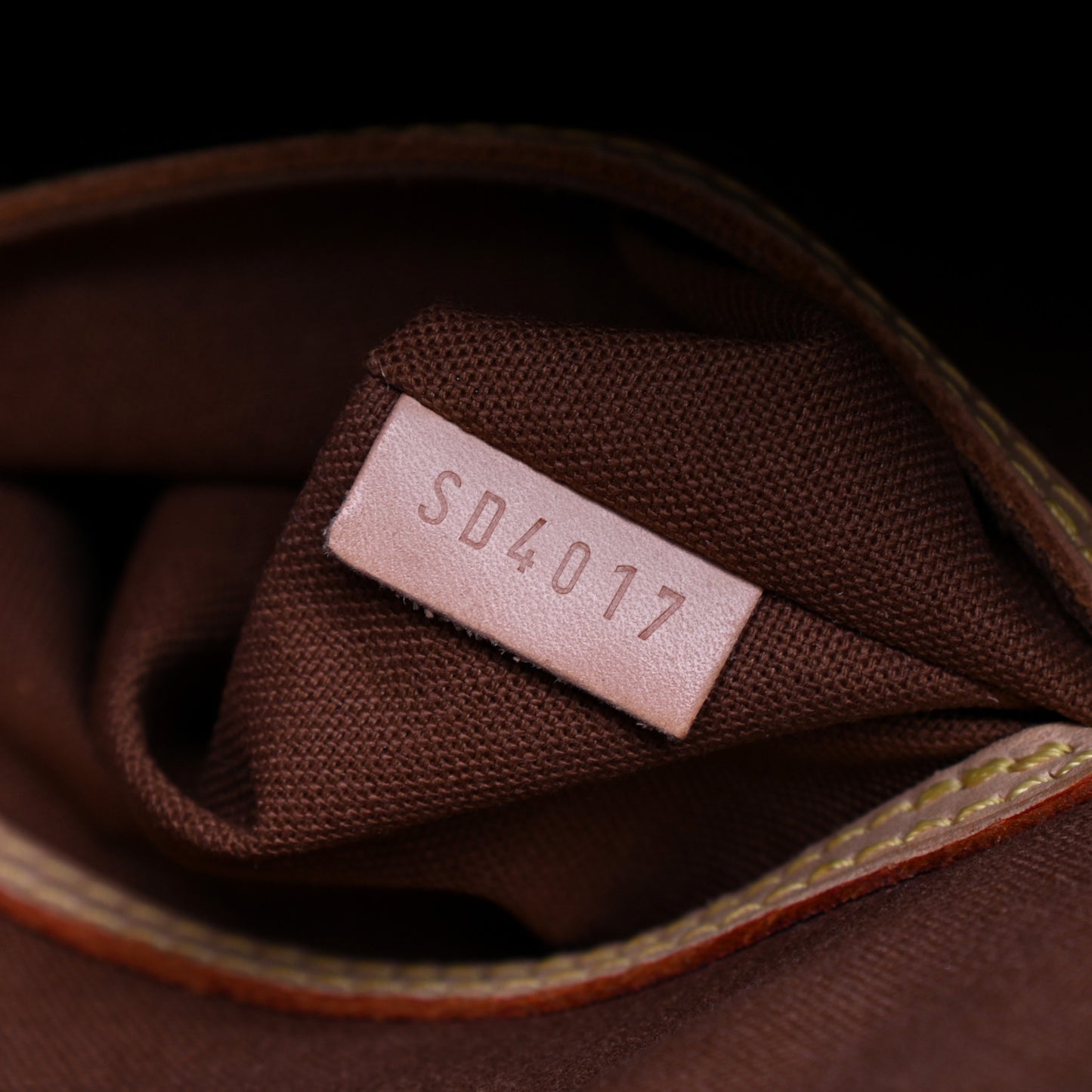 Monogram Alma PM