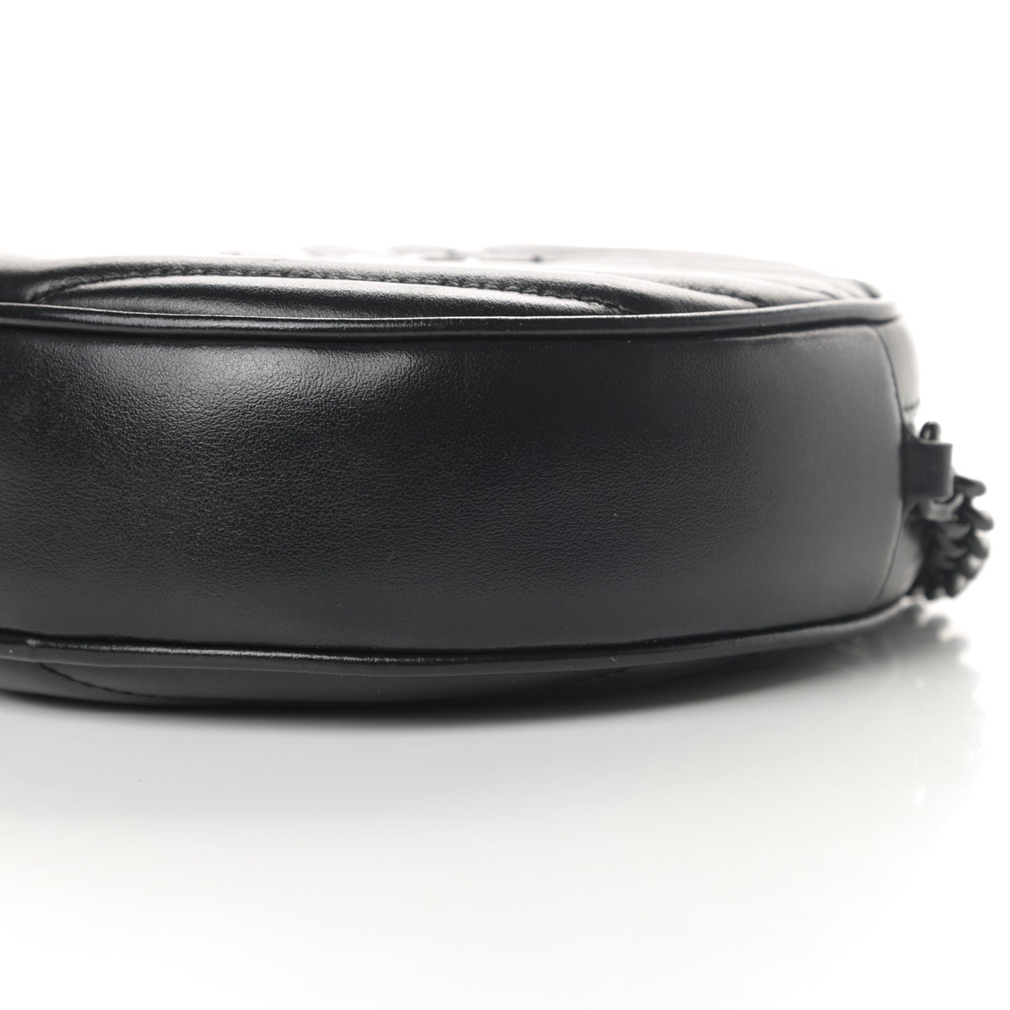 Calfskin Matelasse Chevron Round Vinyle Camera Bag Black