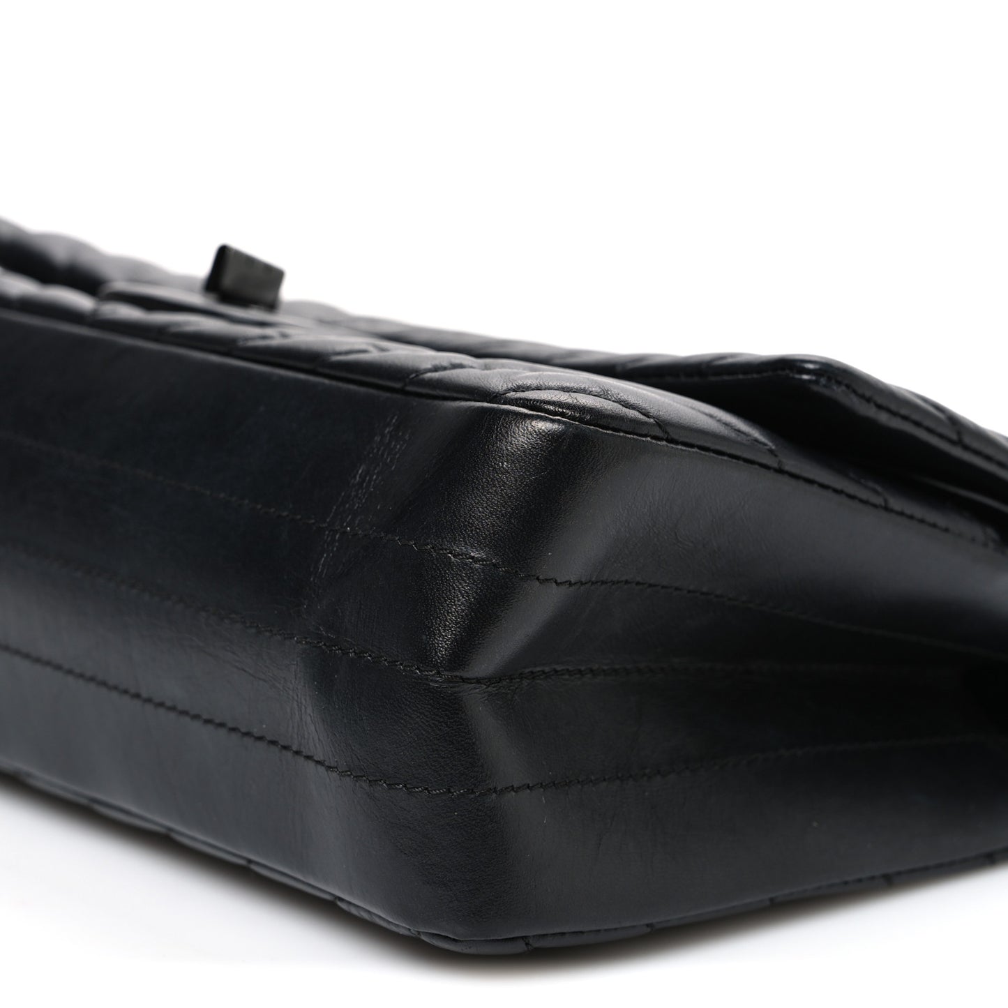 Aged Calfskin Chevron Quilted 2.55 Reissue 225 Flap So Black