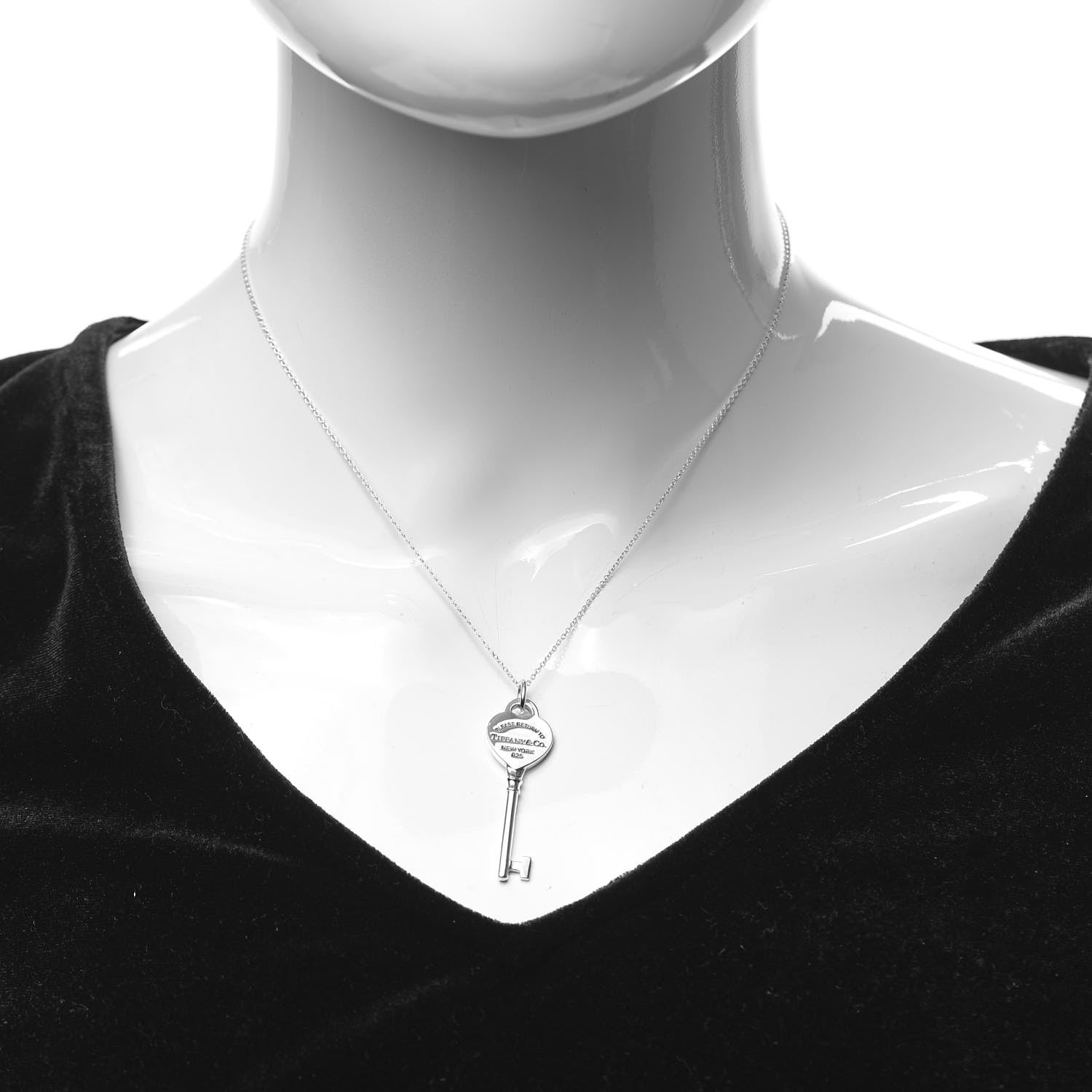 Tiffany Sterling Silver Return to Tiffany Heart Key Pendant Necklace 2 of 5