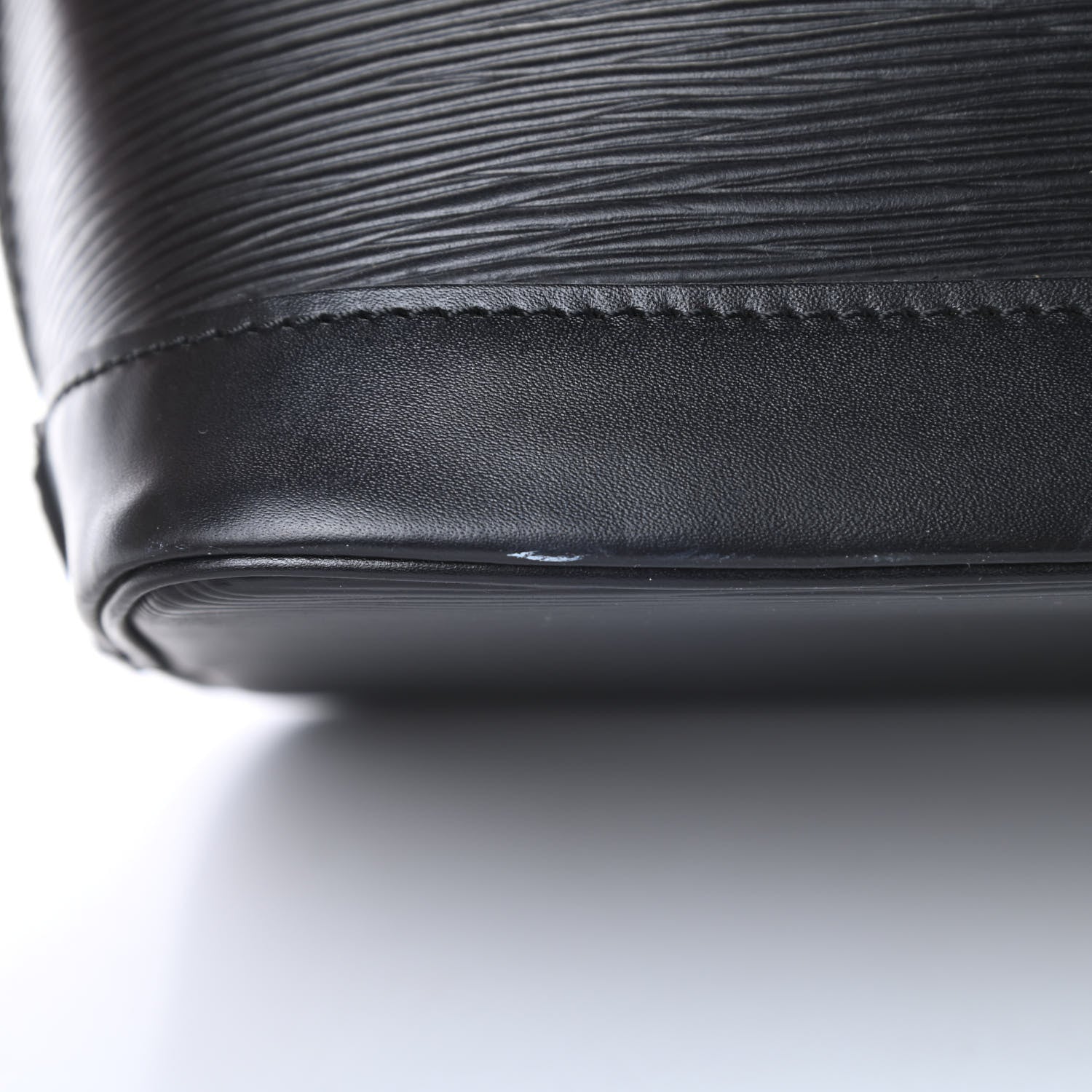 Louis Vuitton Epi Alma PM Black 13 of 15