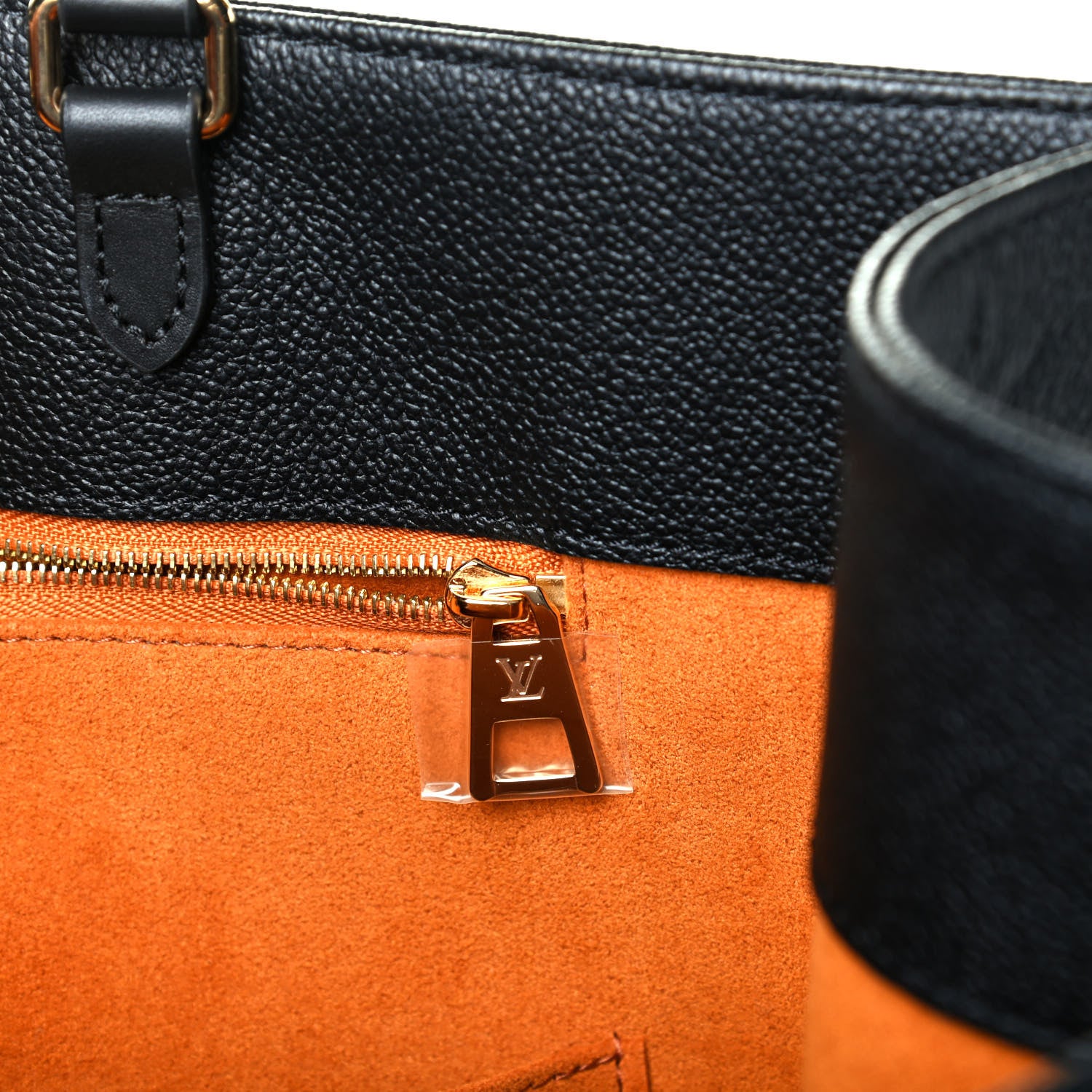 Louis Vuitton Empreinte Monogram Giant Onthego GM Black 5 of 6