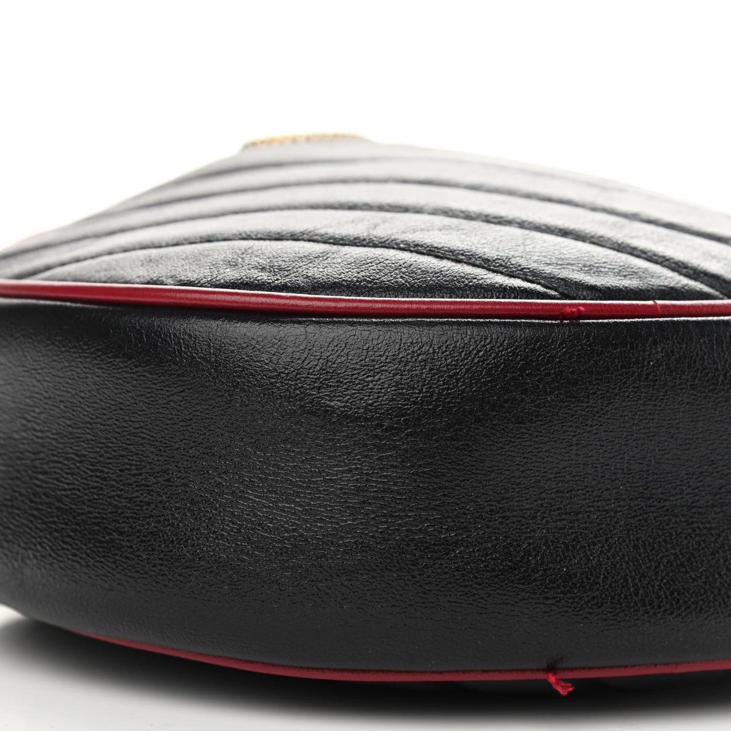 Vintage Effect Calfskin Matelasse Diagonal Mini Torchon GG Marmont Round Shoulder Bag Black Romantic Cherry