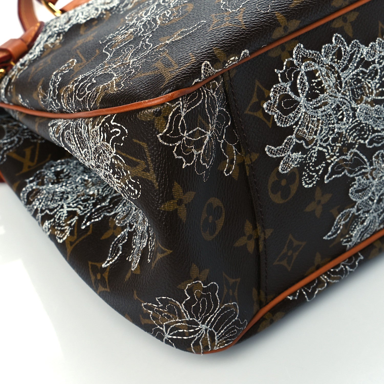 Louis Vuitton Monogram Dentelle Batignolles Horizontal Silver 5 of 9
