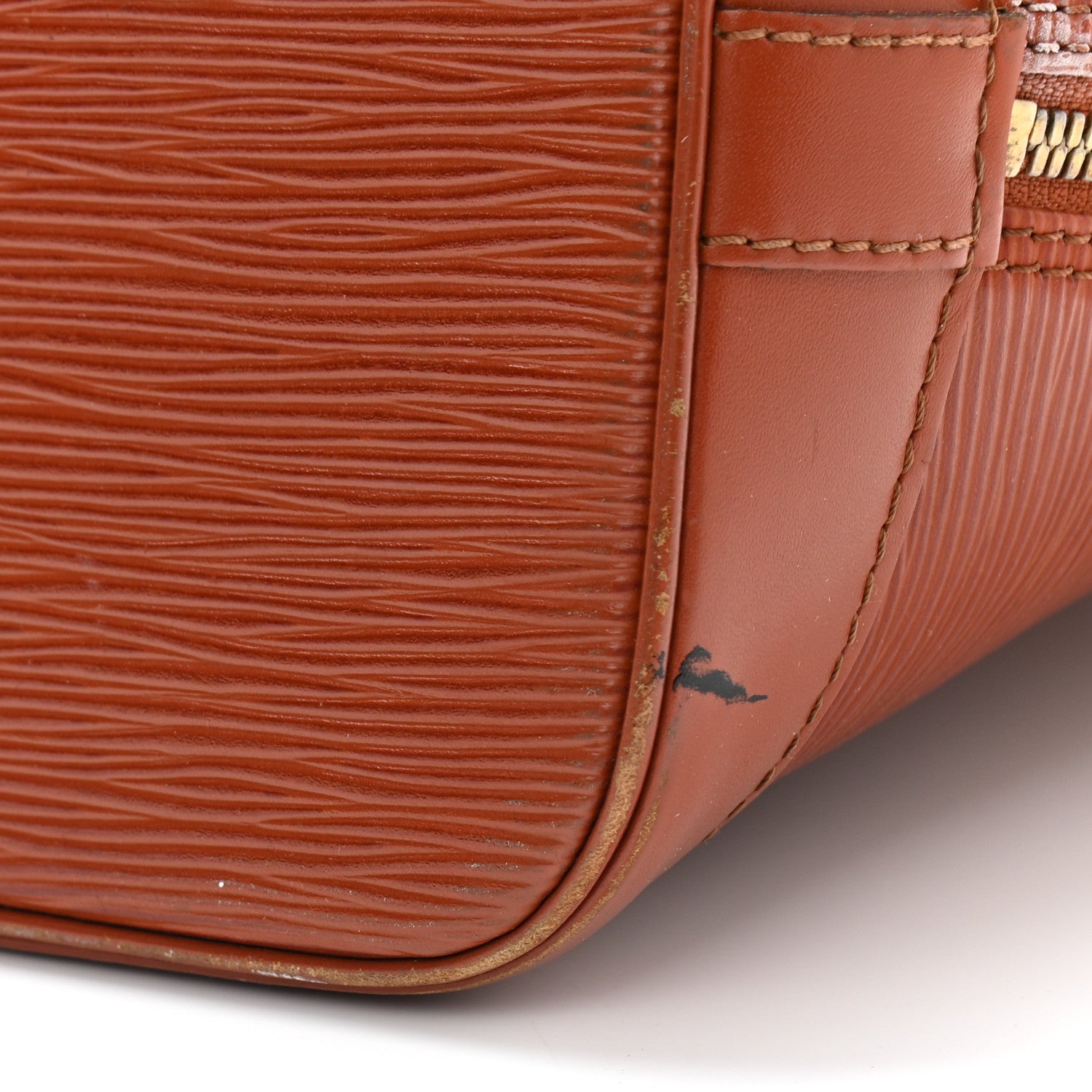 Louis Vuitton Epi Alma PM Kenyan Fawn 21 of 39