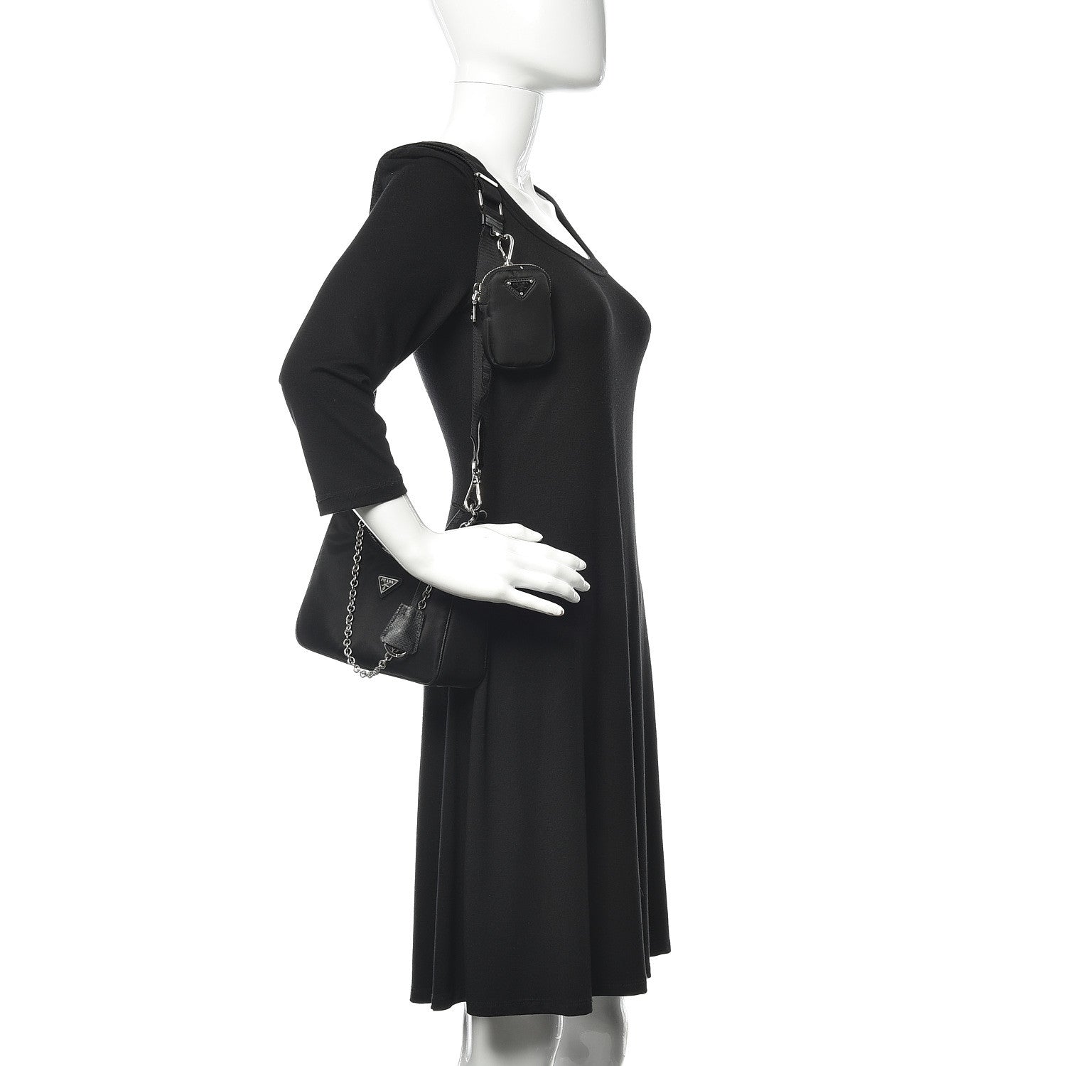 Prada Nylon Re-Edition 2005 Shoulder Bag Black 2 of 9