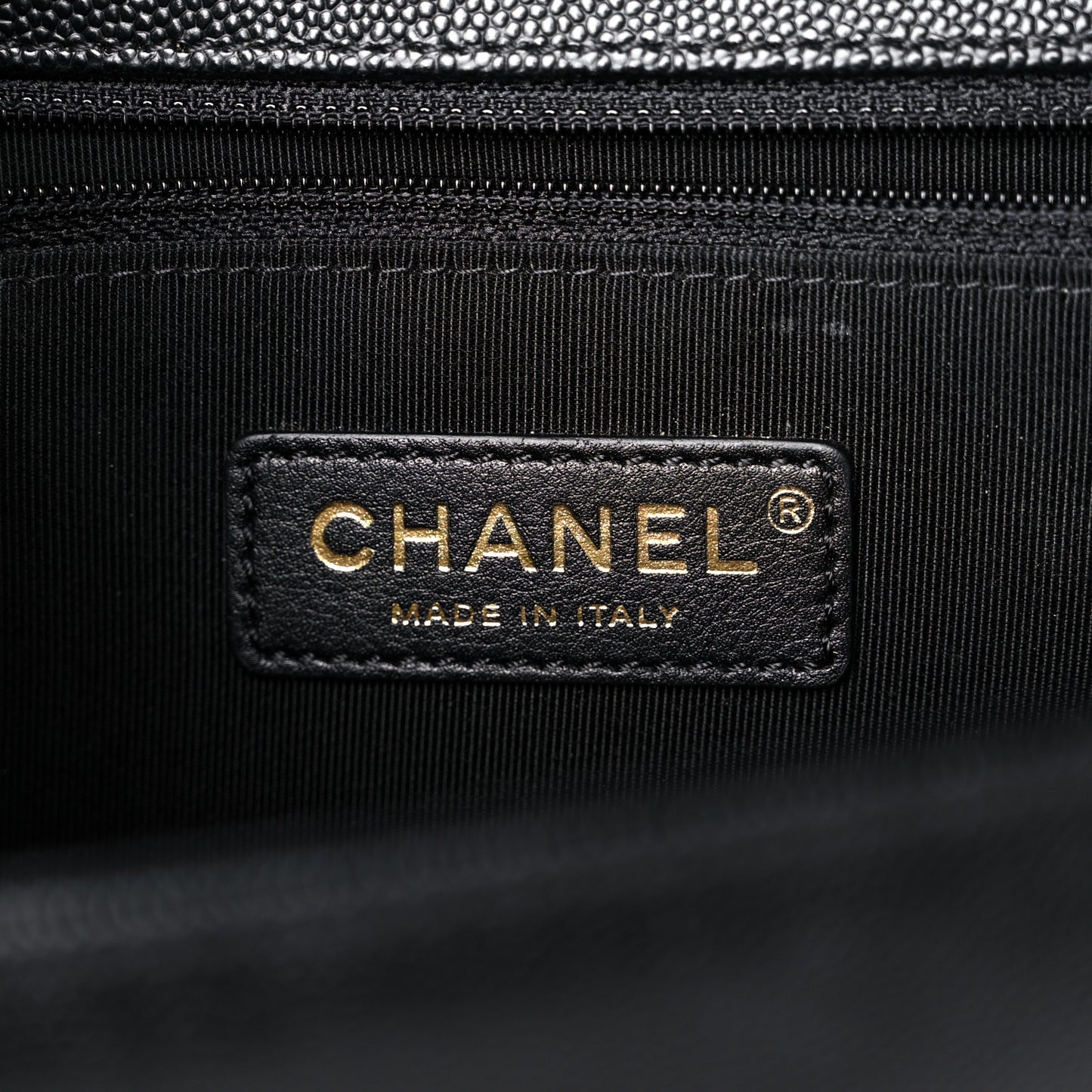 Caviar Quilted Large Boy Flap Black