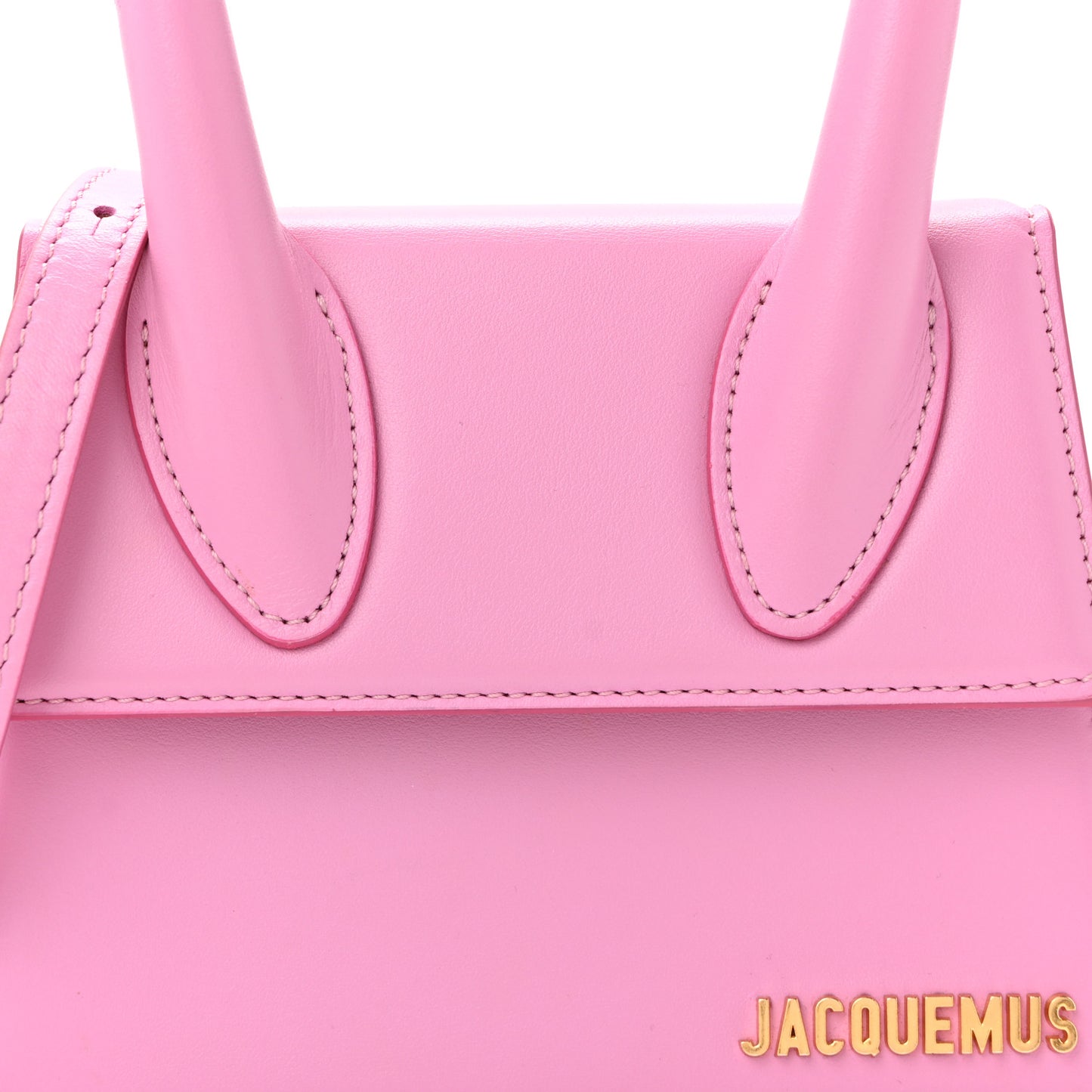 Smooth Calfskin Le Chiquito Moyen Light Pink