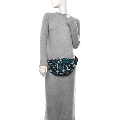 Louis Vuitton Monogram Eclipse LV Graffiti Discovery Bumbag Green Lights 2 of 9