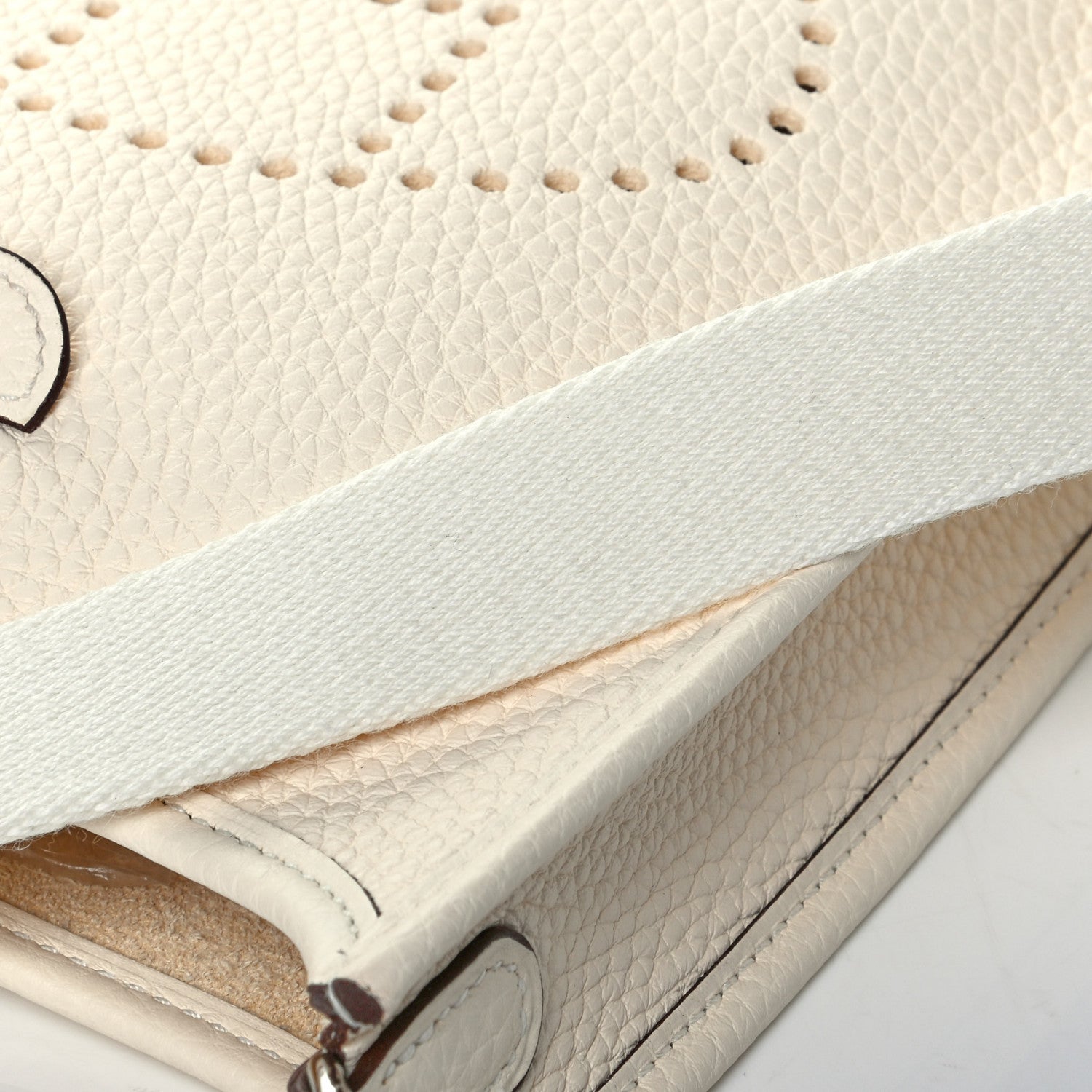 Hermes Taurillon Clemence Amazone Evelyne TPM Nata Craie 6 of 6