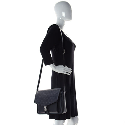 Louis Vuitton Taigarama Messengerama Black 2 of 9