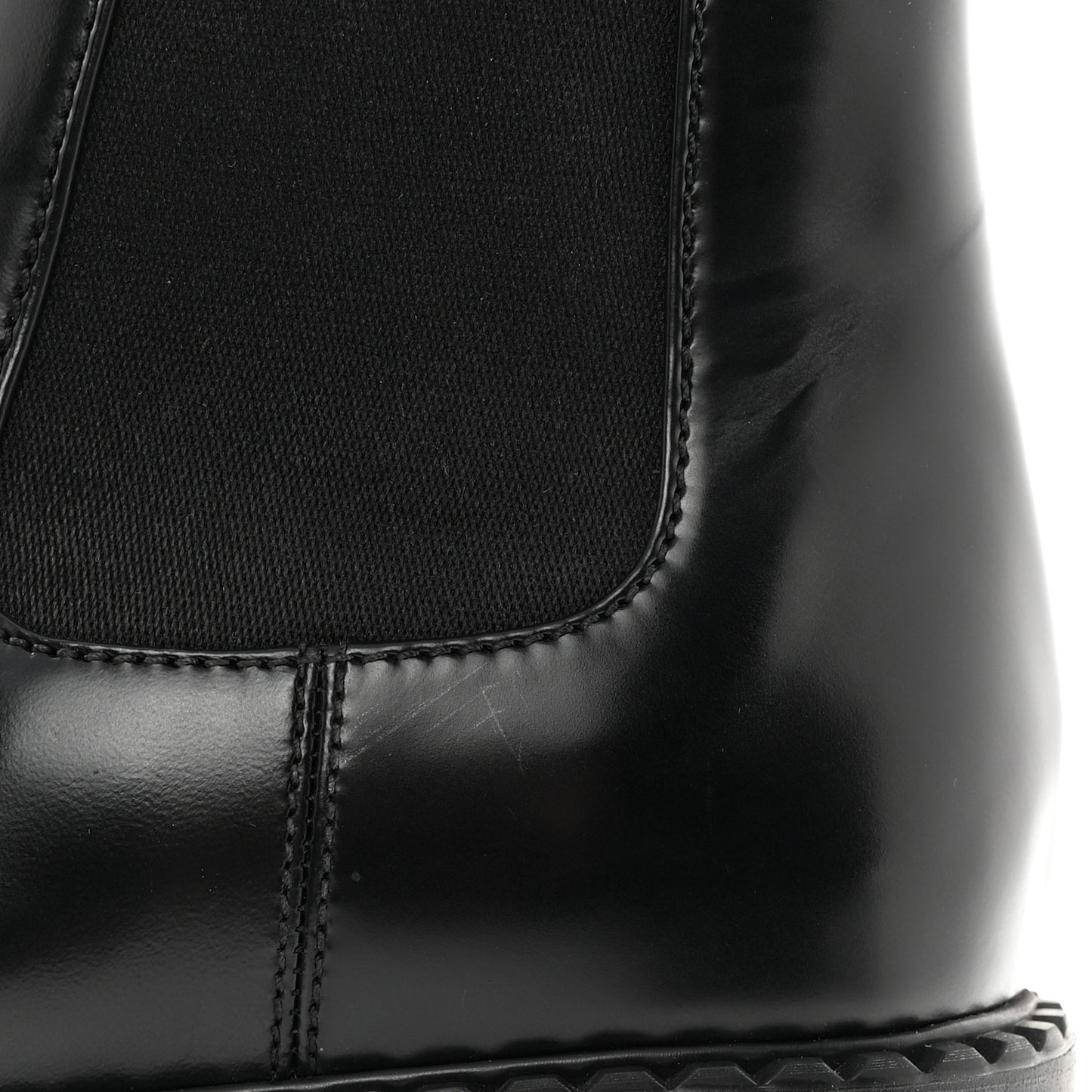 Spazzolato Metal Triangle Logo 50mm Chelsea Boots 38 Black