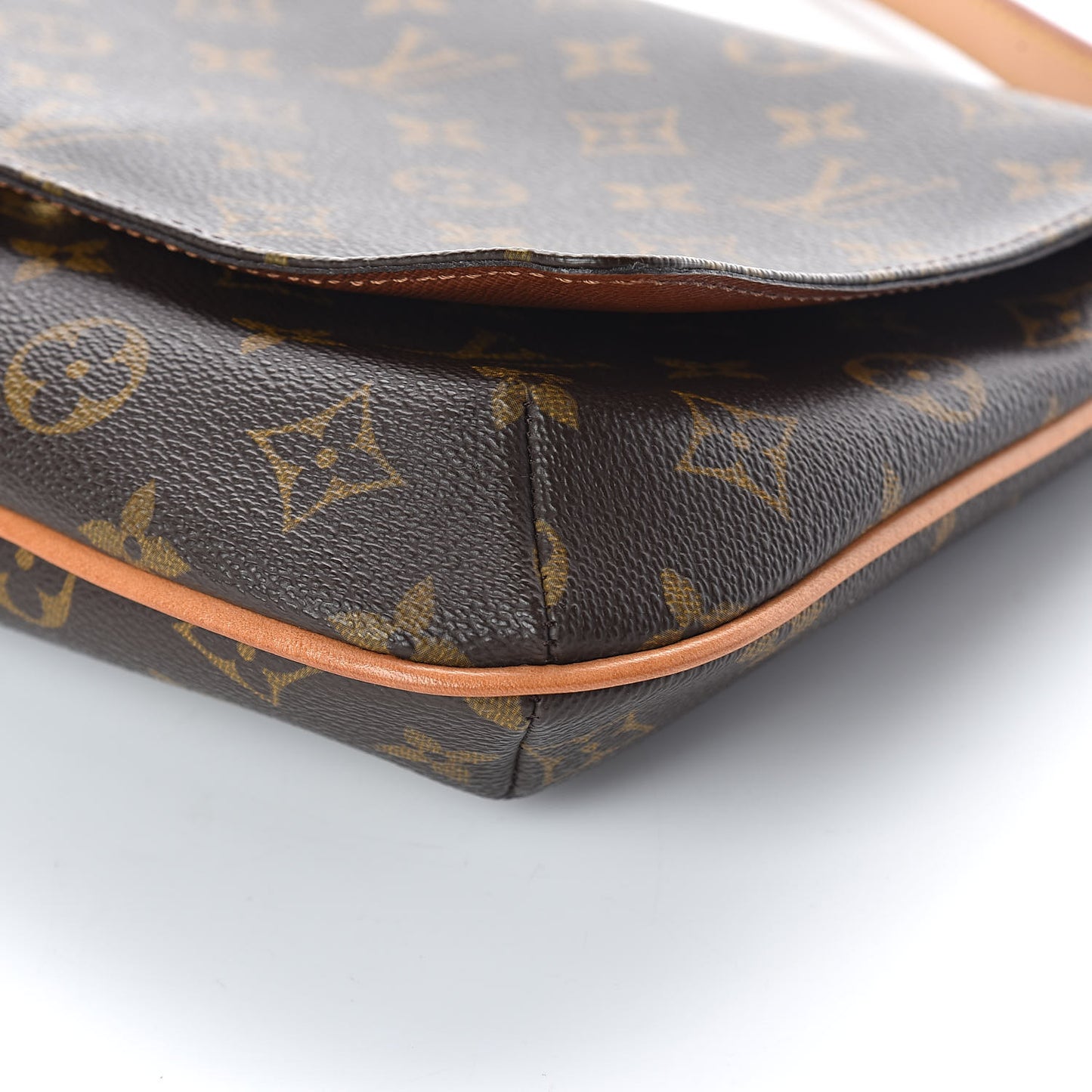 Monogram Musette Tango