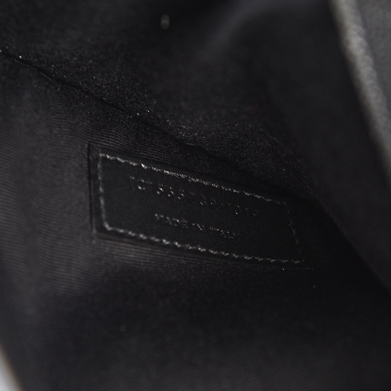 Saint Laurent Grain De Poudre Uptown Pouch Black 6 of 7