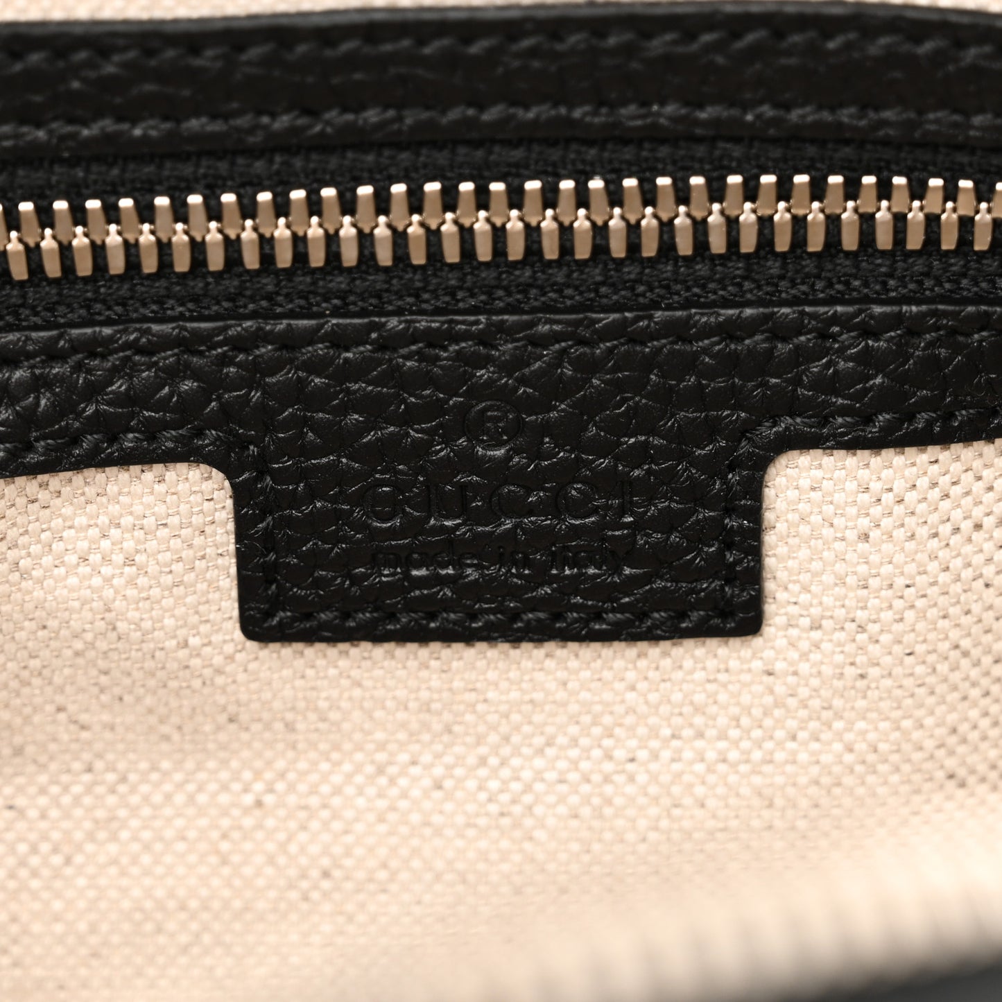 Piuma Calfskin Jumbo GG Embossed Medium Messenger Bag Black