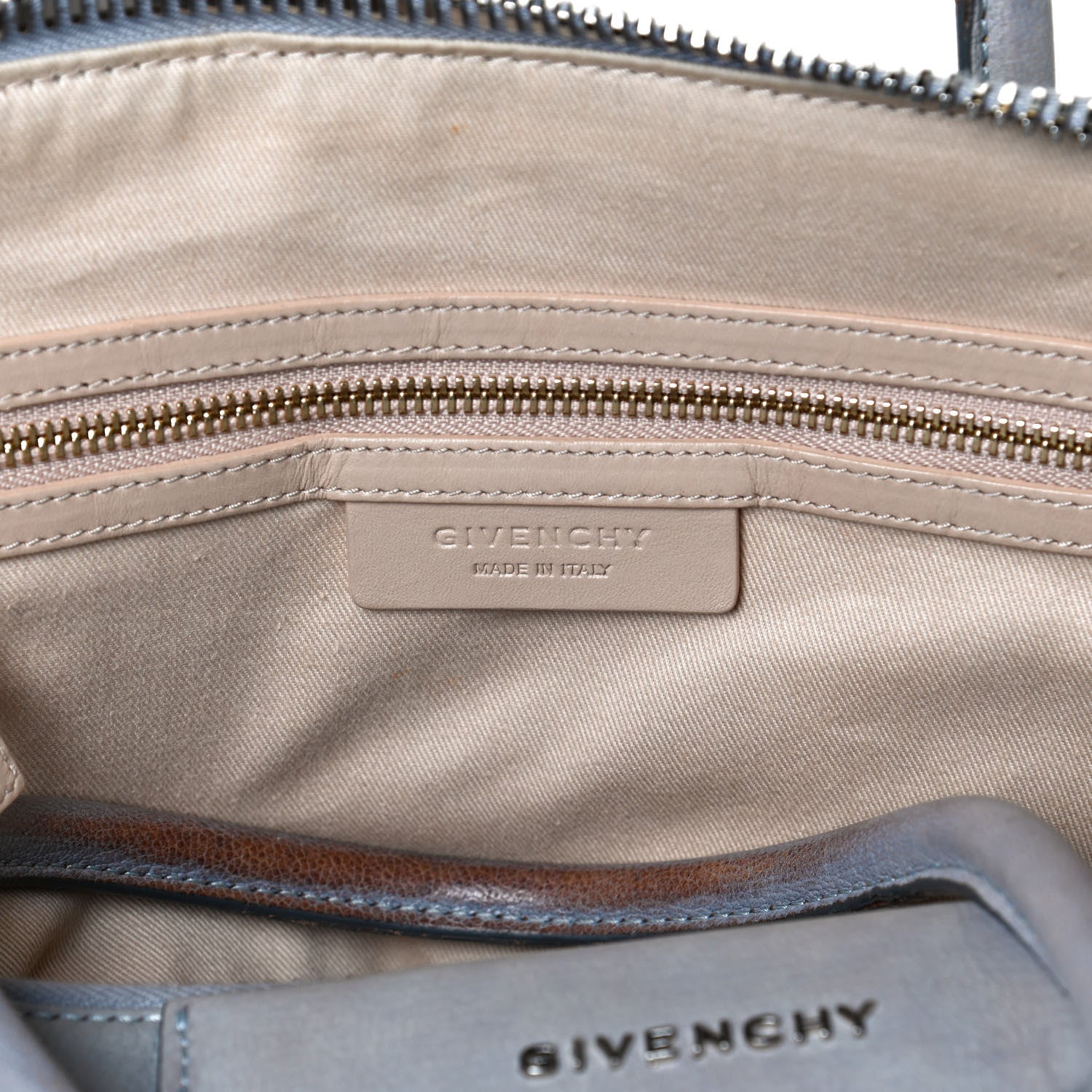 Givenchy Sugar Goatskin Medium Antigona Pearl Grey 7 of 21