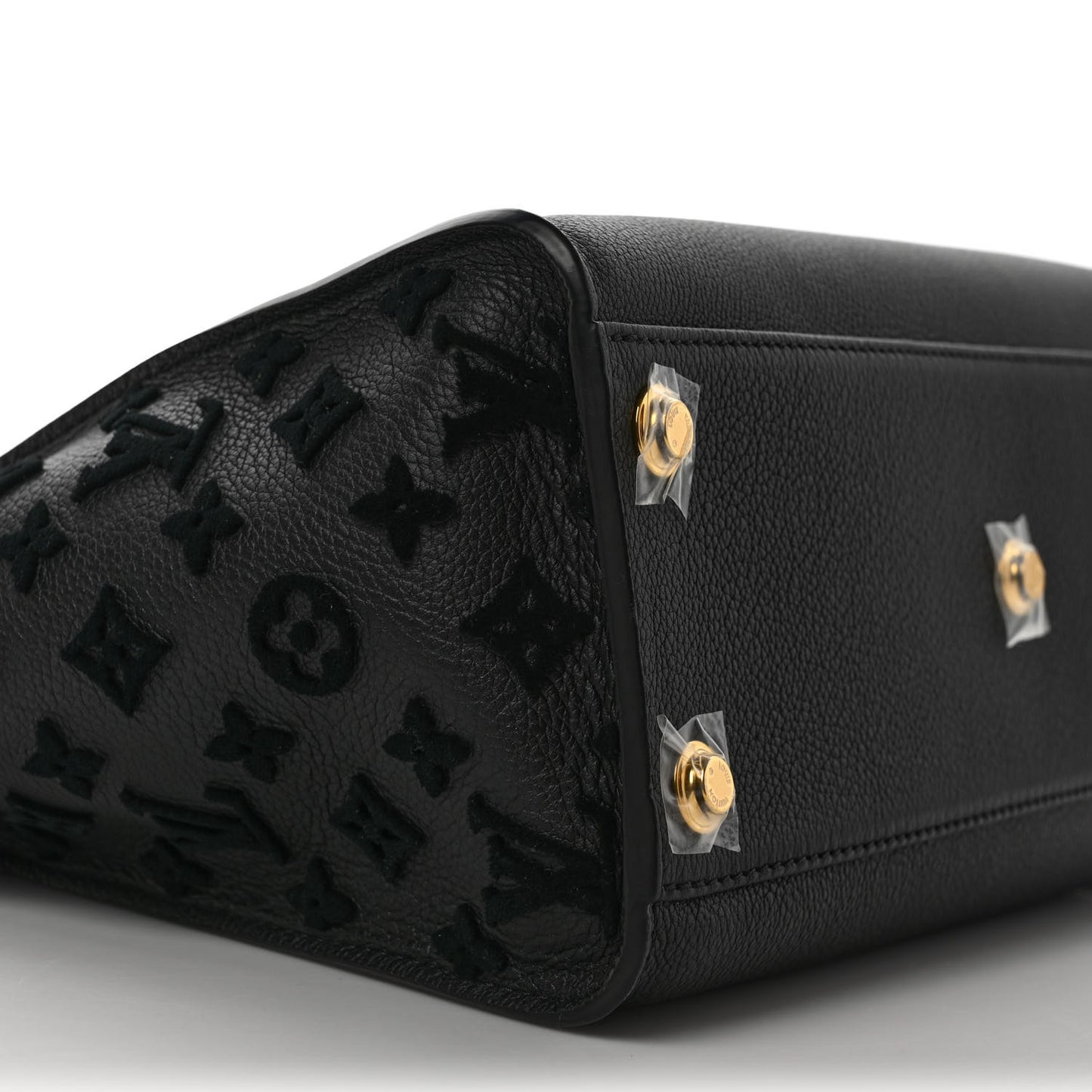 Calfskin Monogram Tufting On My Side Black