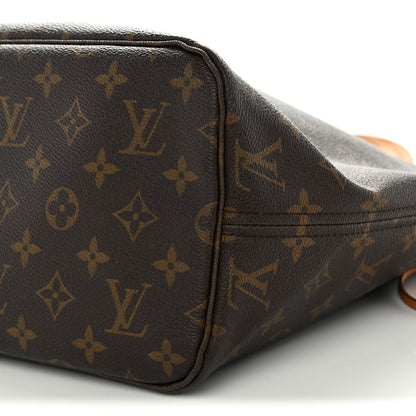 Louis Vuitton Monogram Neverfull MM 9 of 10