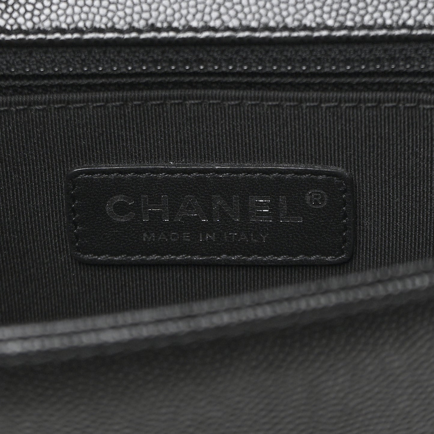 Caviar Quilted New Medium Boy Flap Black