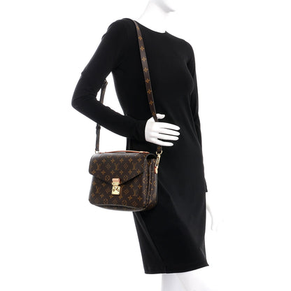 Louis Vuitton Monogram Pochette Metis 2 of 8