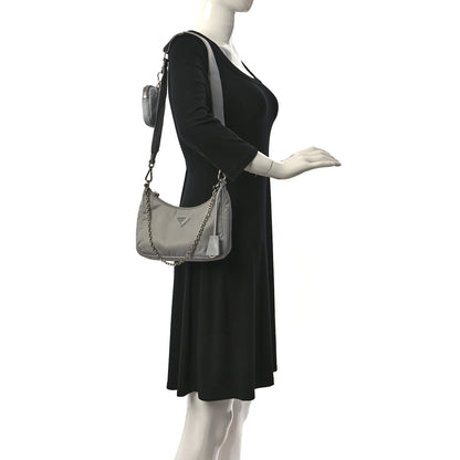 Prada Re-Nylon Saffiano Re-Edition 2005 Shoulder Bag Fiordaliso 2 of 14