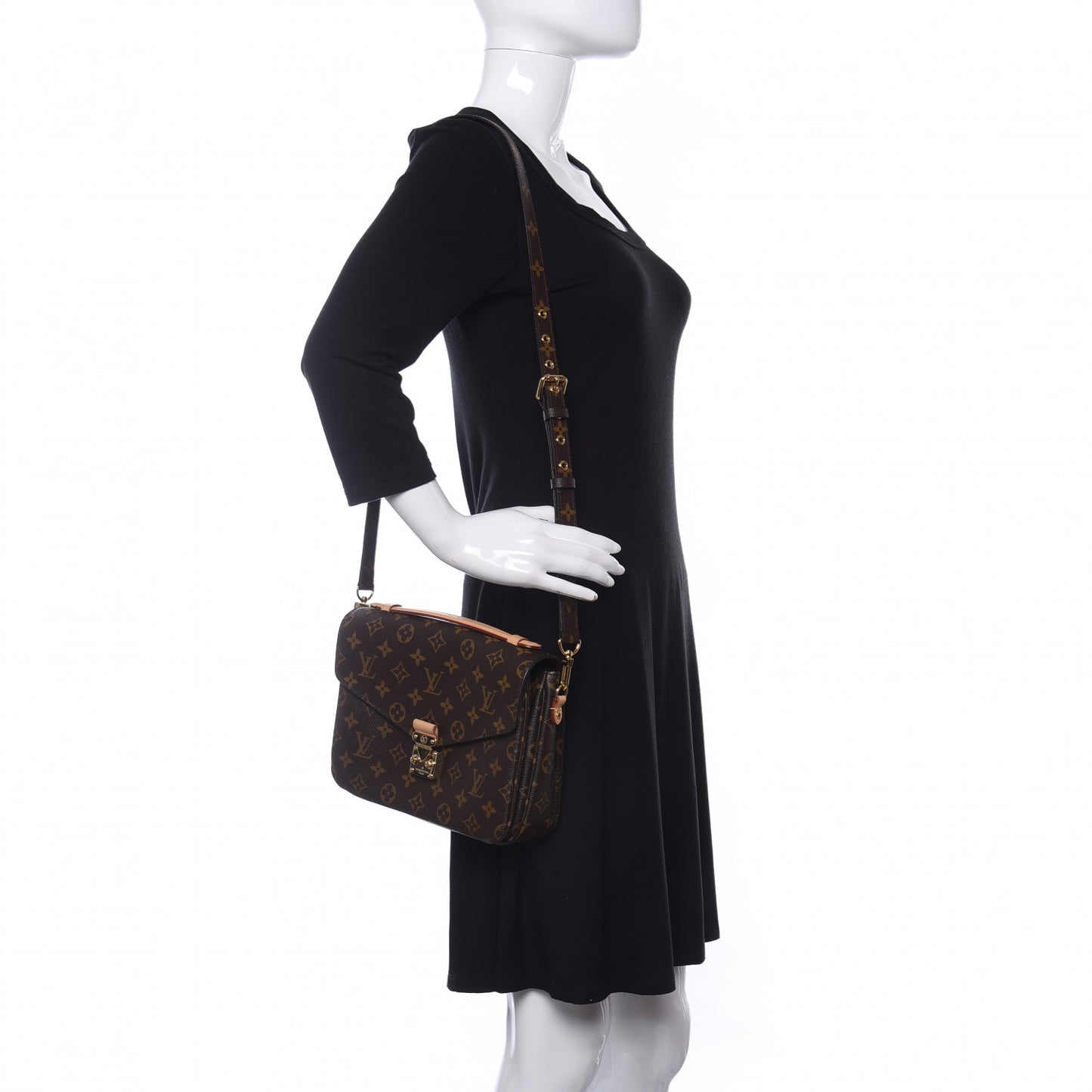 Monogram Pochette Metis