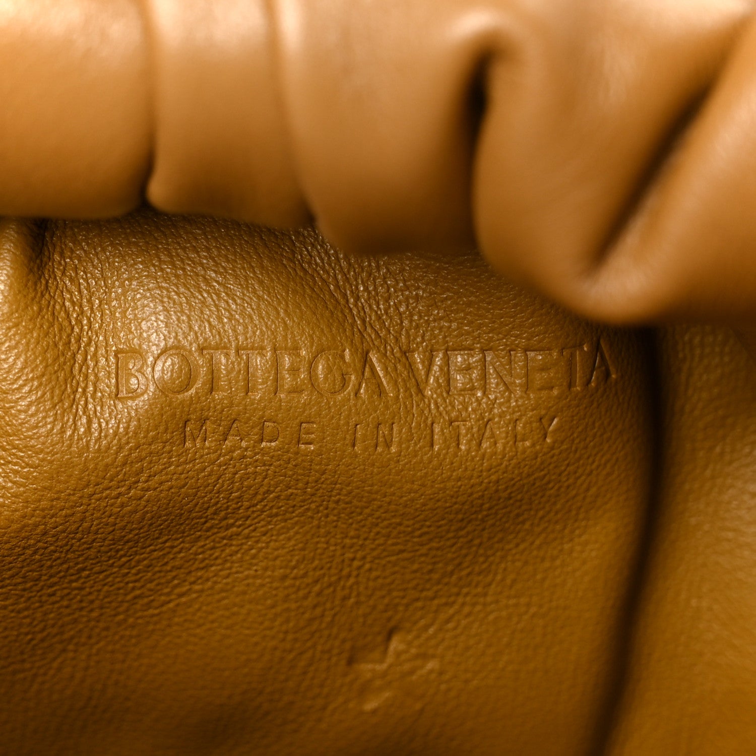 Bottega Veneta Smooth Butter Calfskin Small The Shoulder Pouch Cammello 6 of 11
