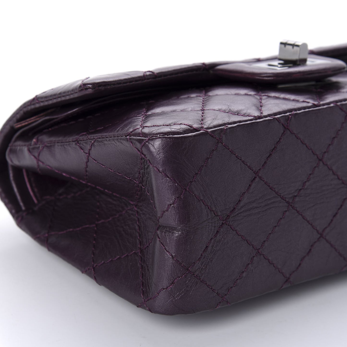 Aged Calfskin Quilted 2.55 Reissue 224 Flap Purple