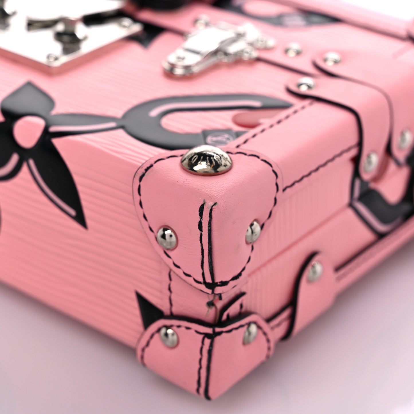 Epi Chain Flower Petite Malle Pink