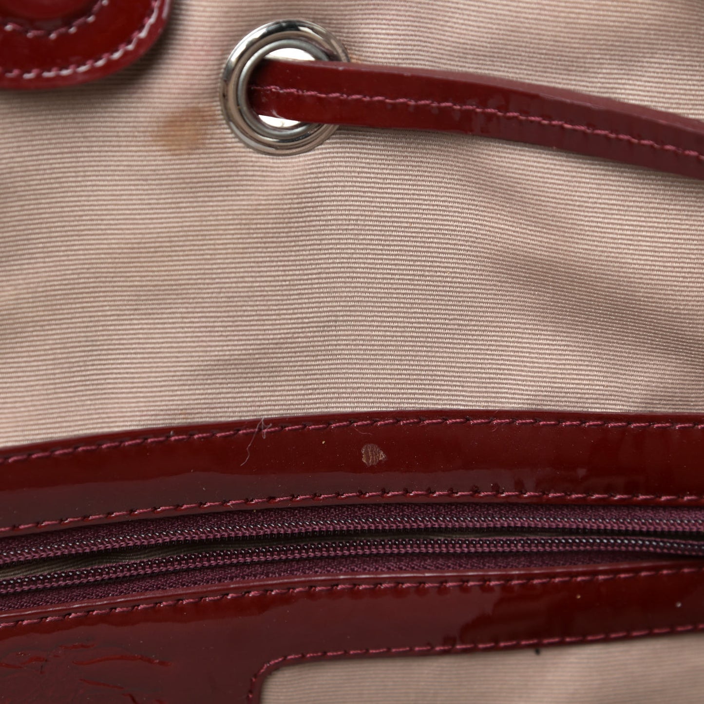Supernova Check Drawstring Tote Berry Red