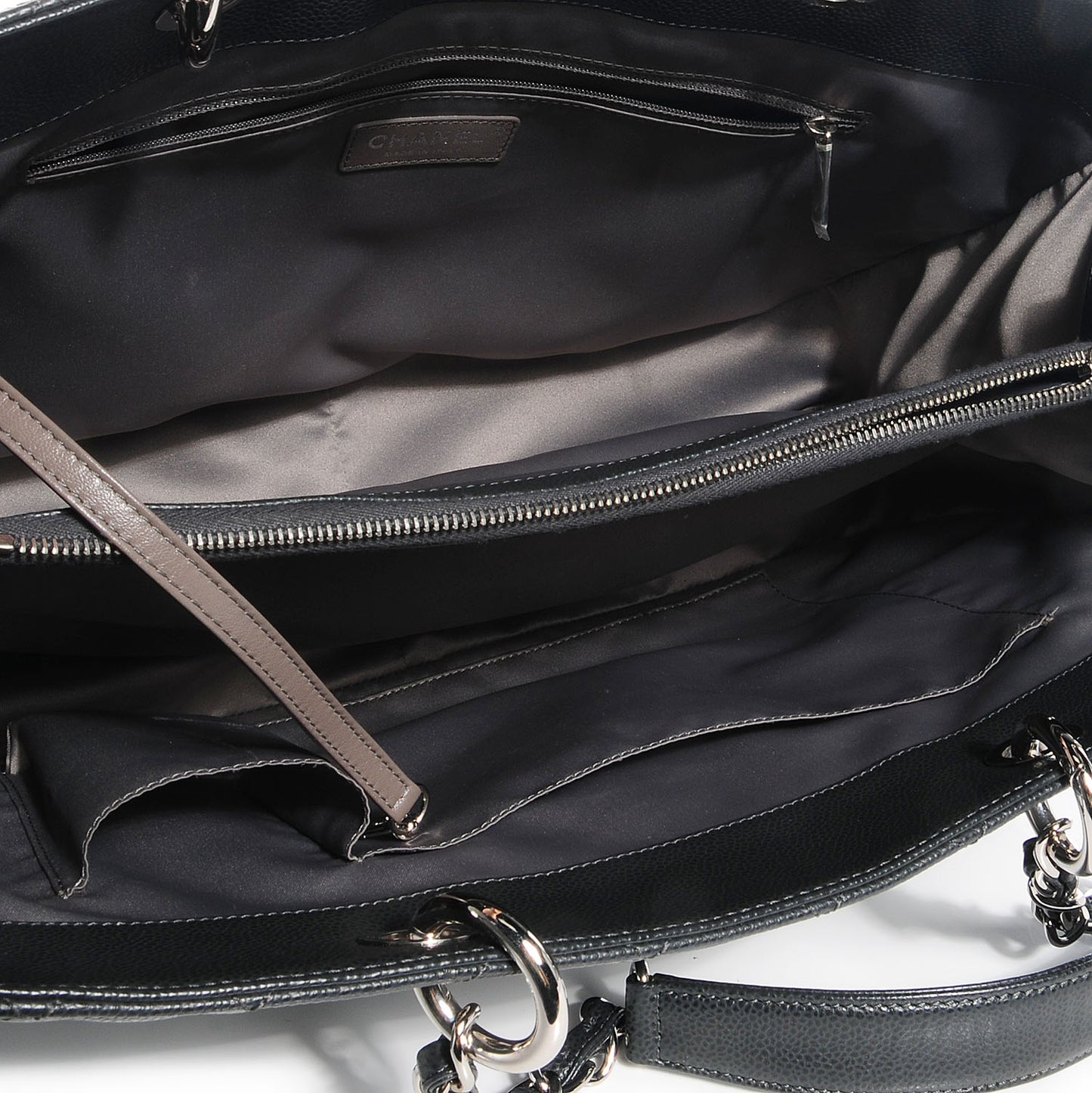 Caviar XL Grand Shopping Tote GST Black