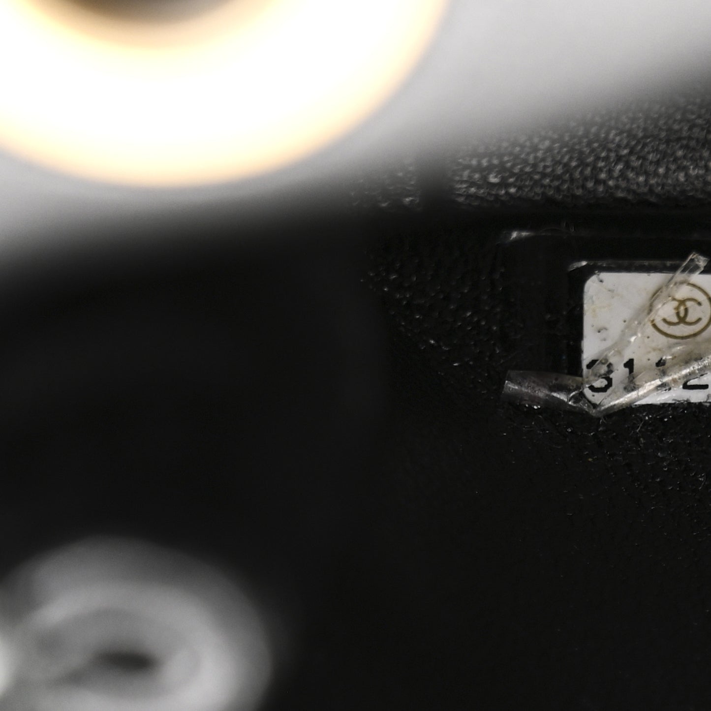 Shiny Lambskin Small Chain Is More Flap Black