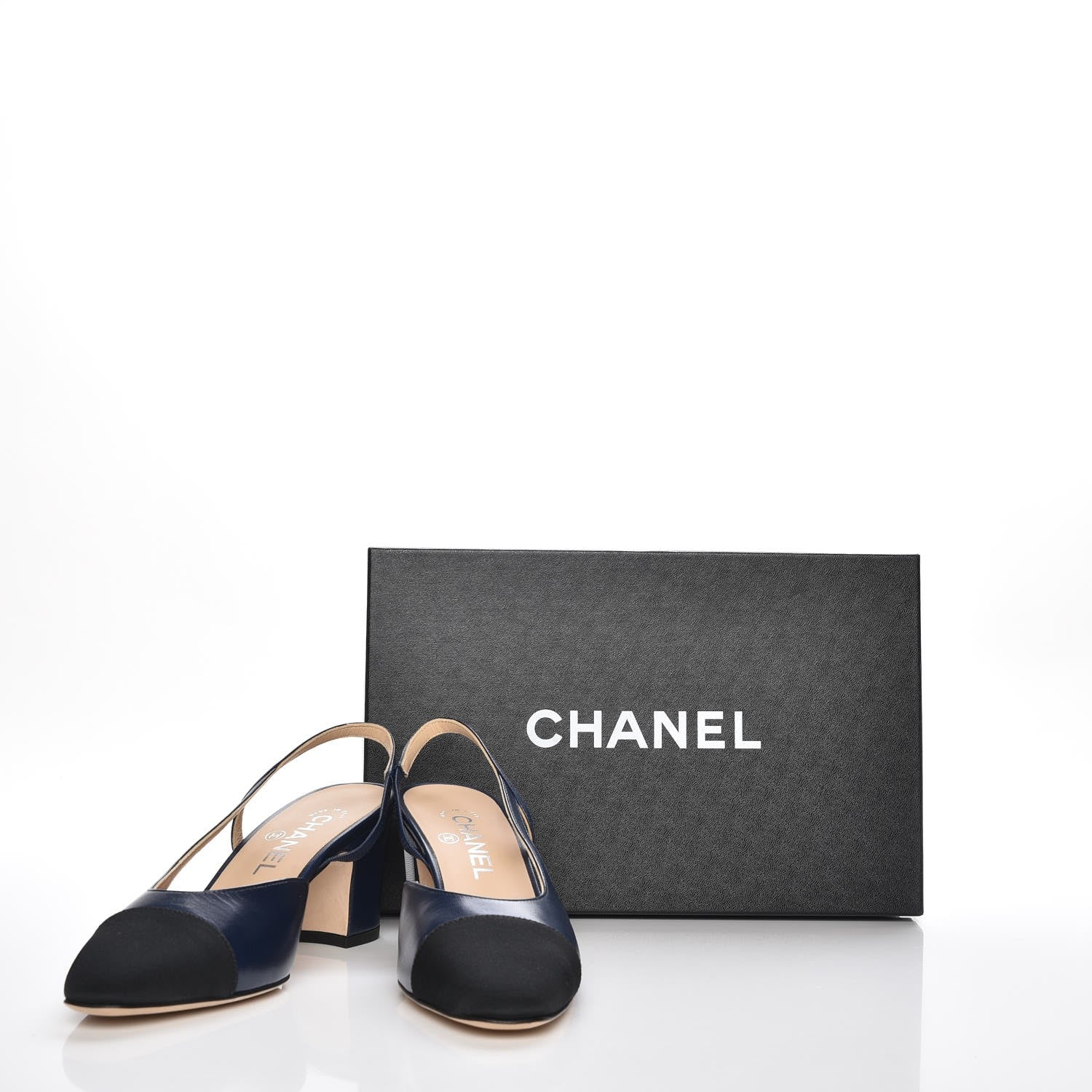 Chanel Lambskin Grosgrain Cap Toe CC Slingback Sandals 37.5 Navy Black 8 of 8